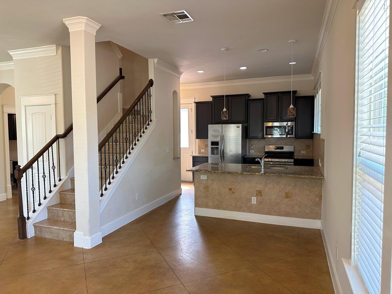 505 W North Loop Blvd # A, Austin, TX 78751