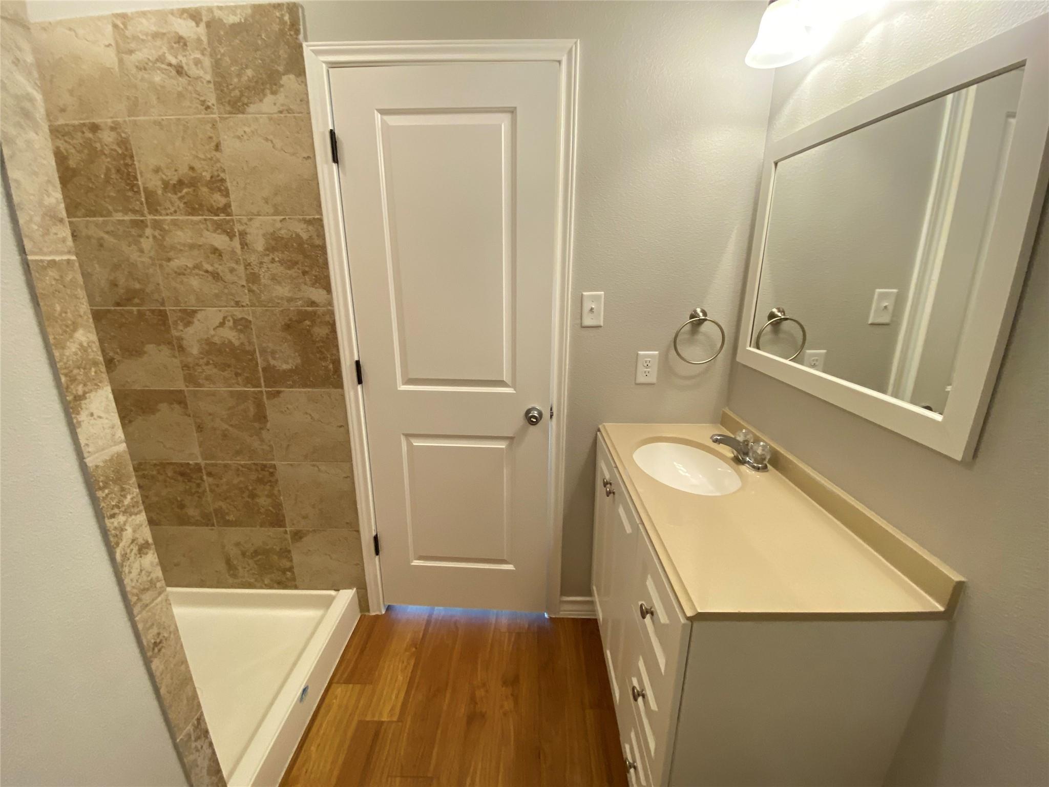 400 West St # C, Hutto, TX 78634