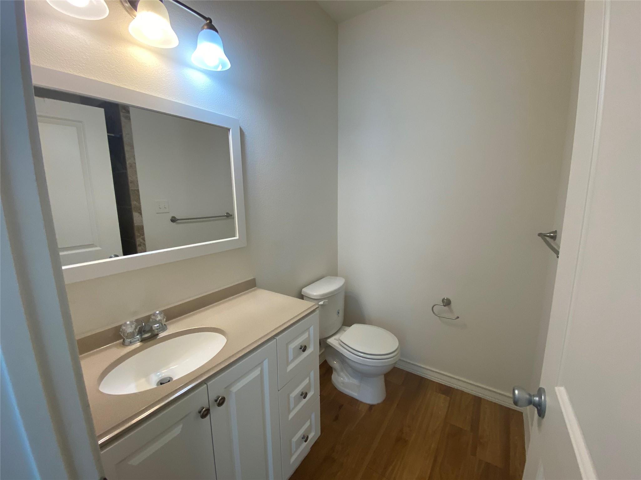 400 West St # C, Hutto, TX 78634