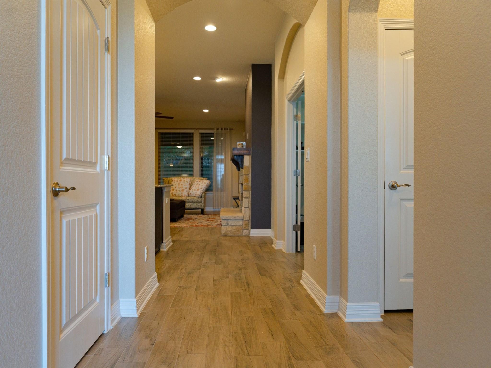 1217 Winding Way Dr, Georgetown, TX 78628