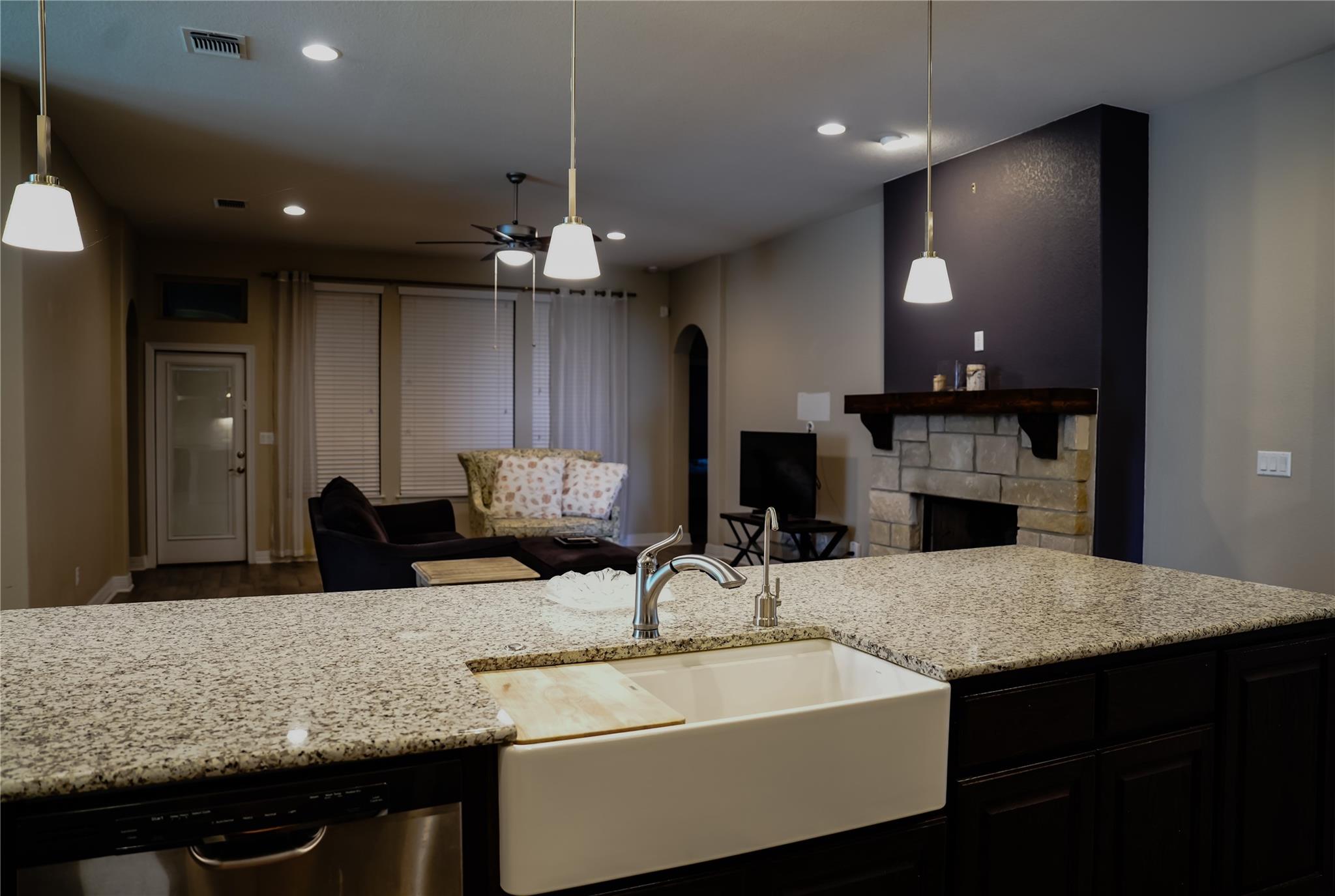 1217 Winding Way Dr, Georgetown, TX 78628