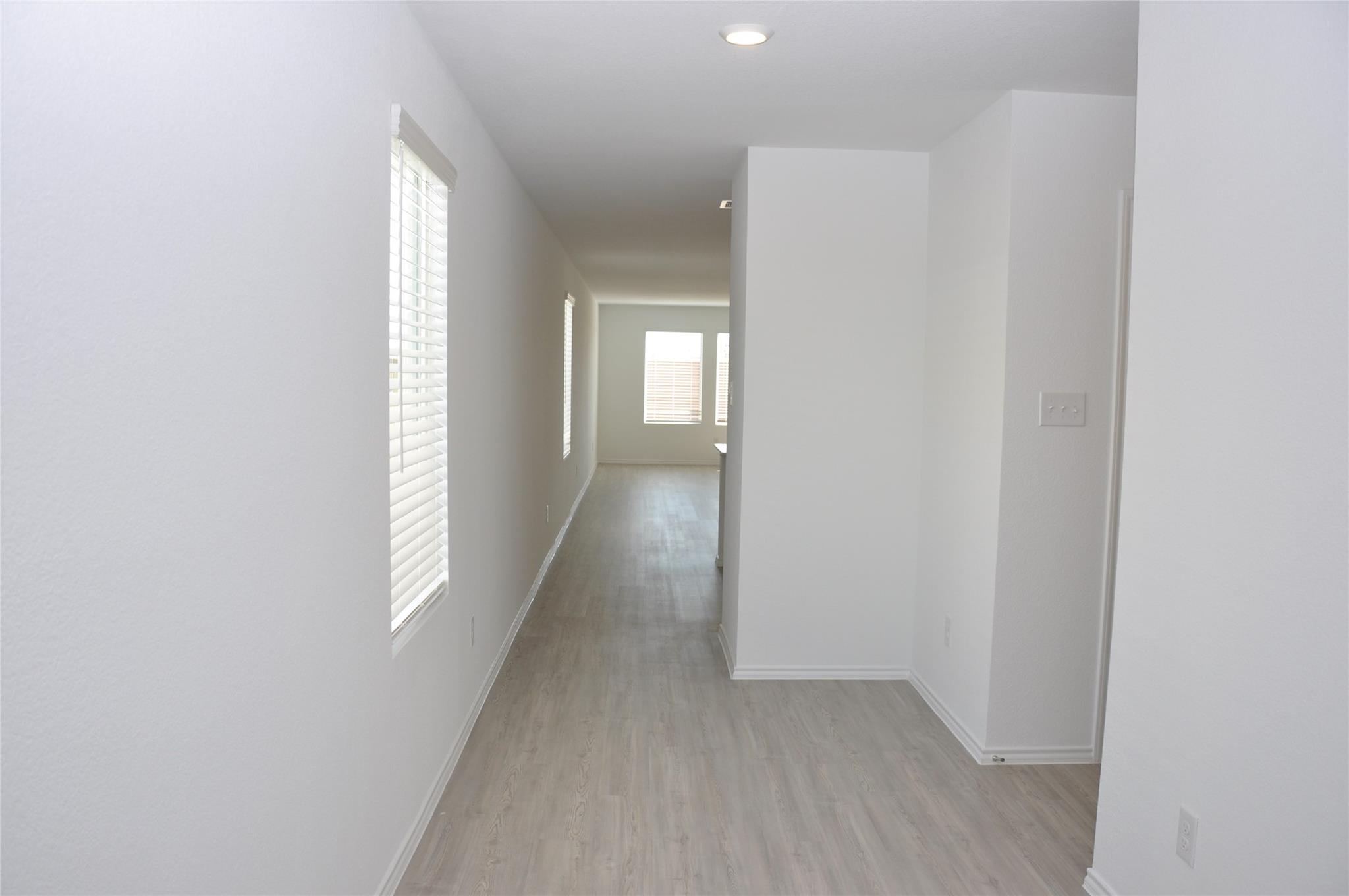 128 Hasty Heart Ct, Jarrell, TX 76537