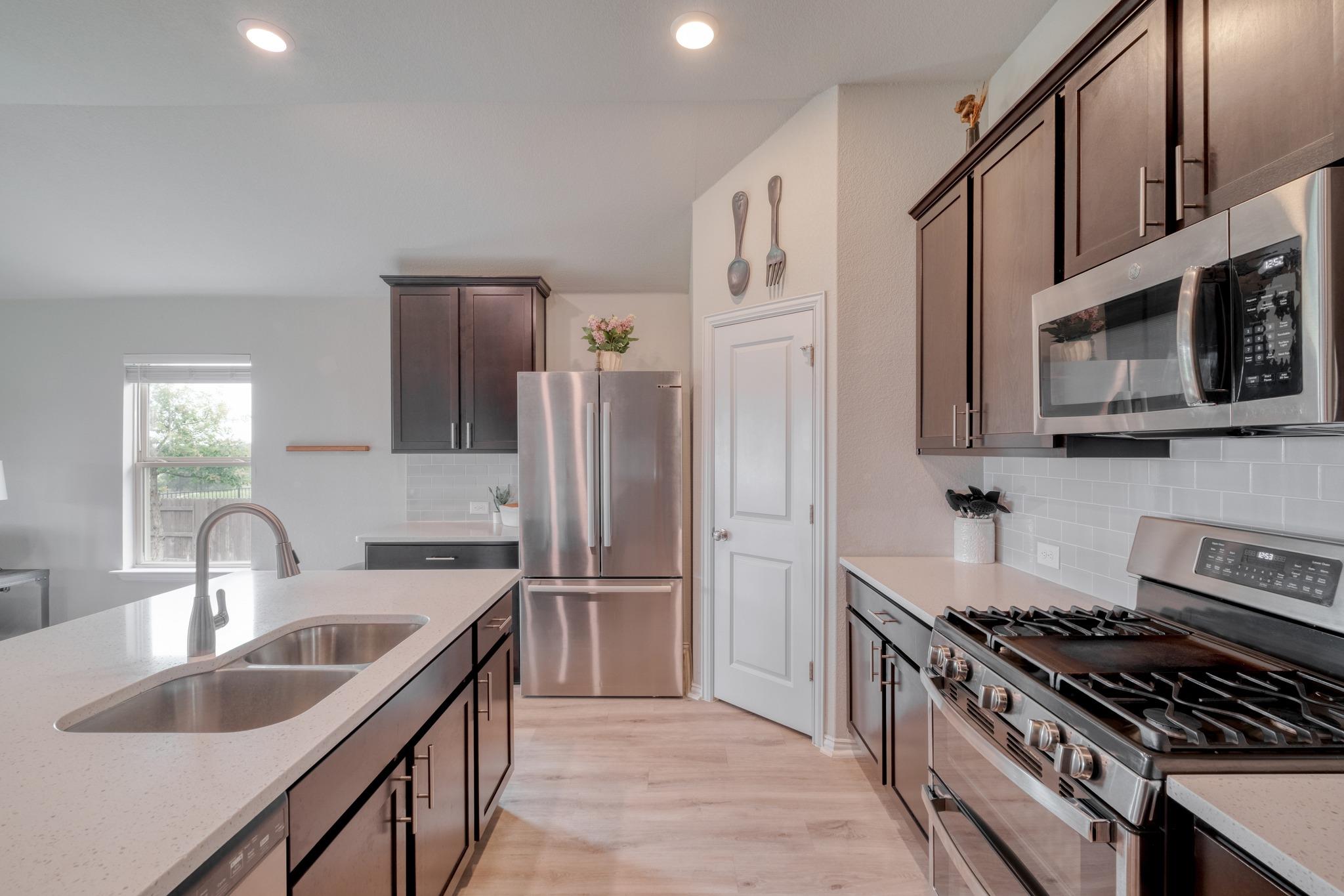 1000 Bright Star Cv, Georgetown, TX 78628
