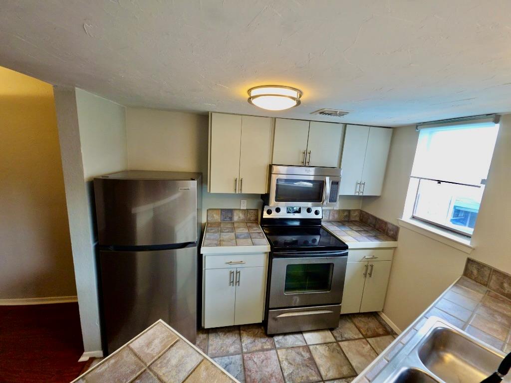 2500 Burleson Rd # 521, Austin, TX 78741