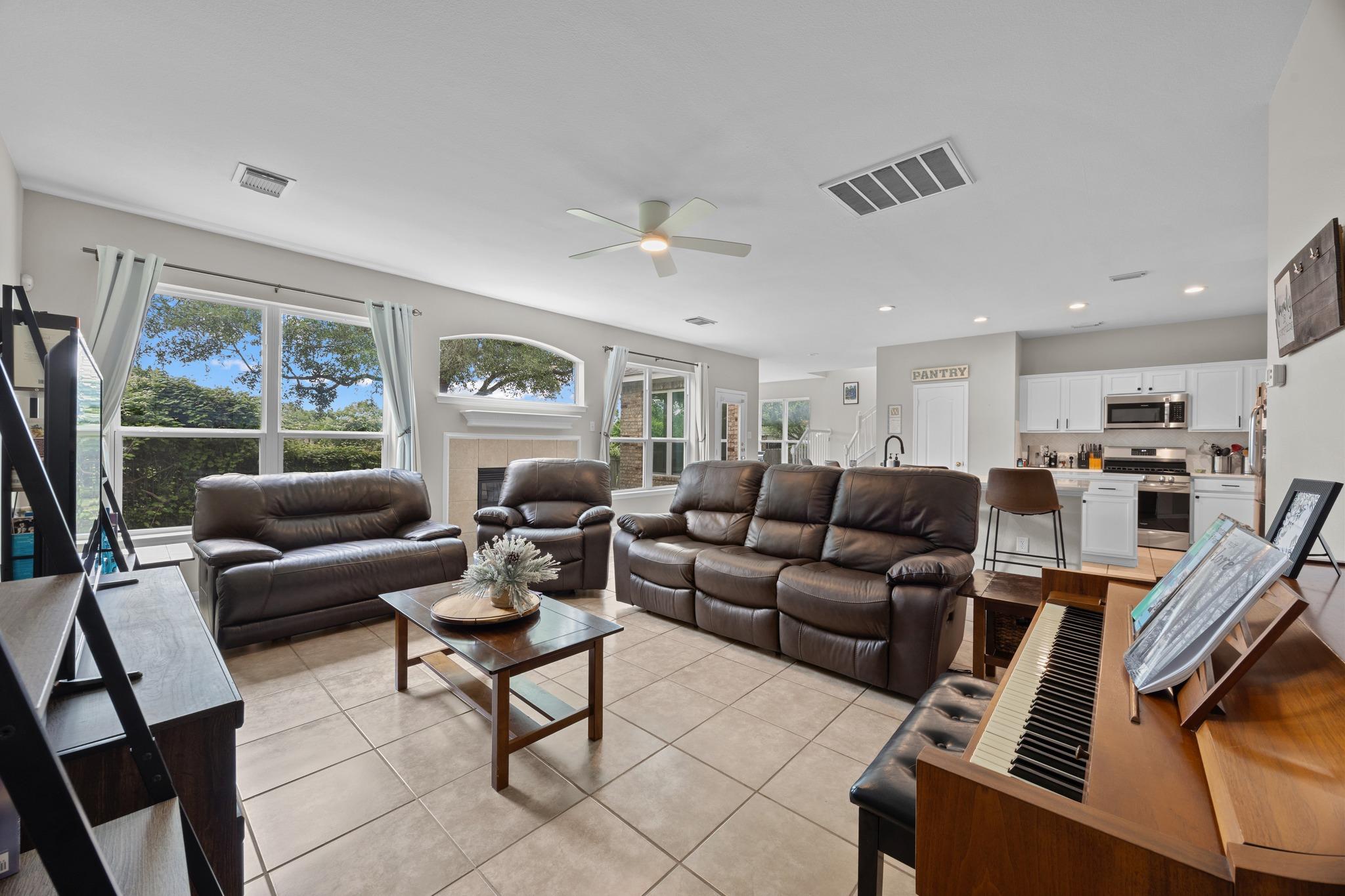 602 Kai Dr, Cedar Park, TX 78613