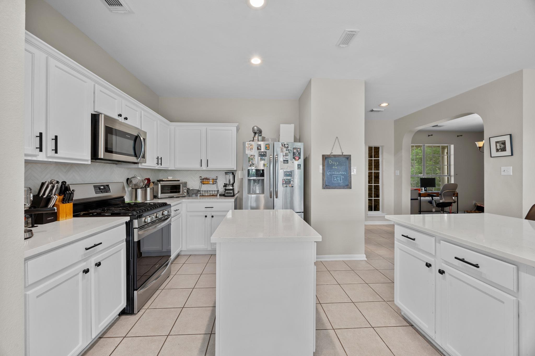 602 Kai Dr, Cedar Park, TX 78613