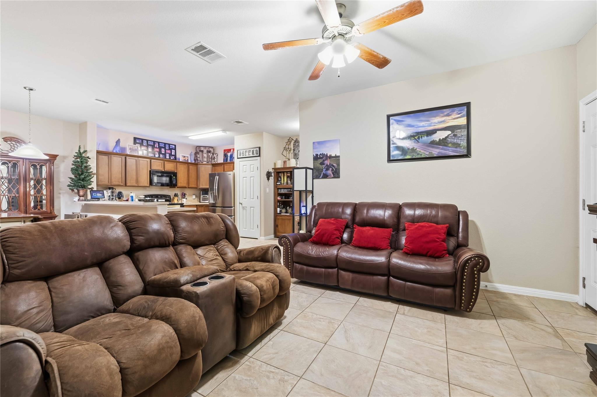 400 Carl Shipp Dr, Liberty Hill, TX 78642