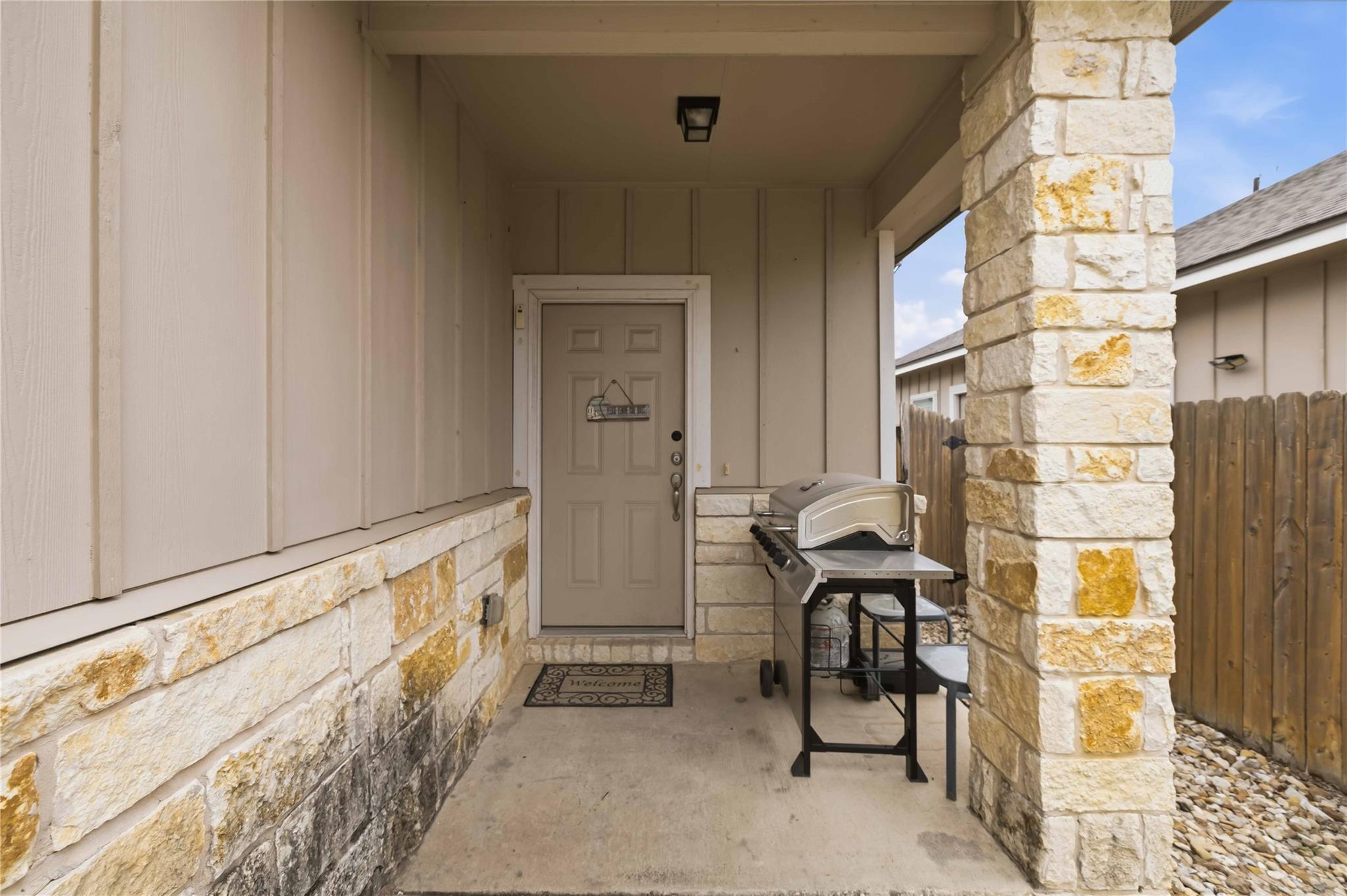 400 Carl Shipp Dr, Liberty Hill, TX 78642