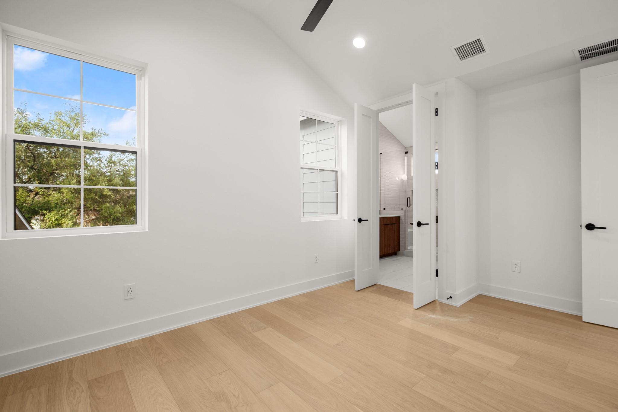 601 Vermont Rd # 2, Austin, TX 78702