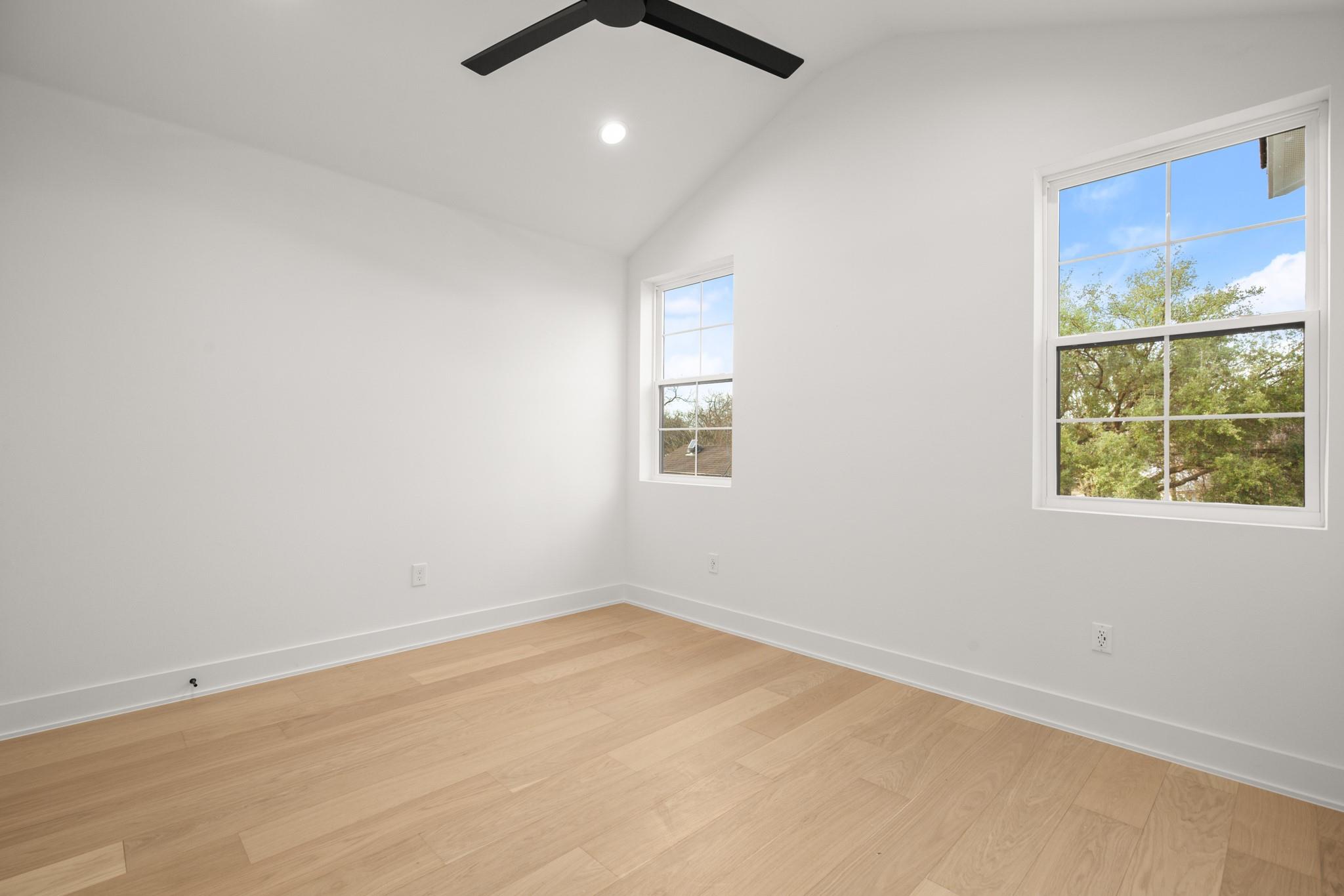 601 Vermont Rd # 2, Austin, TX 78702