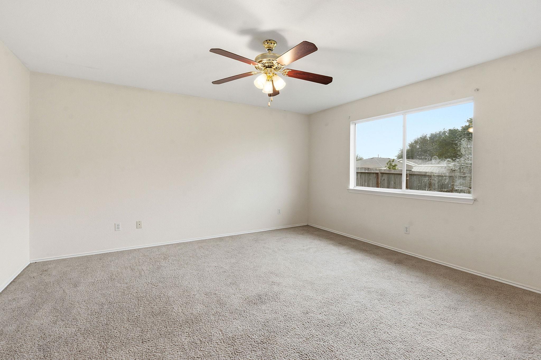 116 Blue Ridge Trl, Elgin, TX 78621