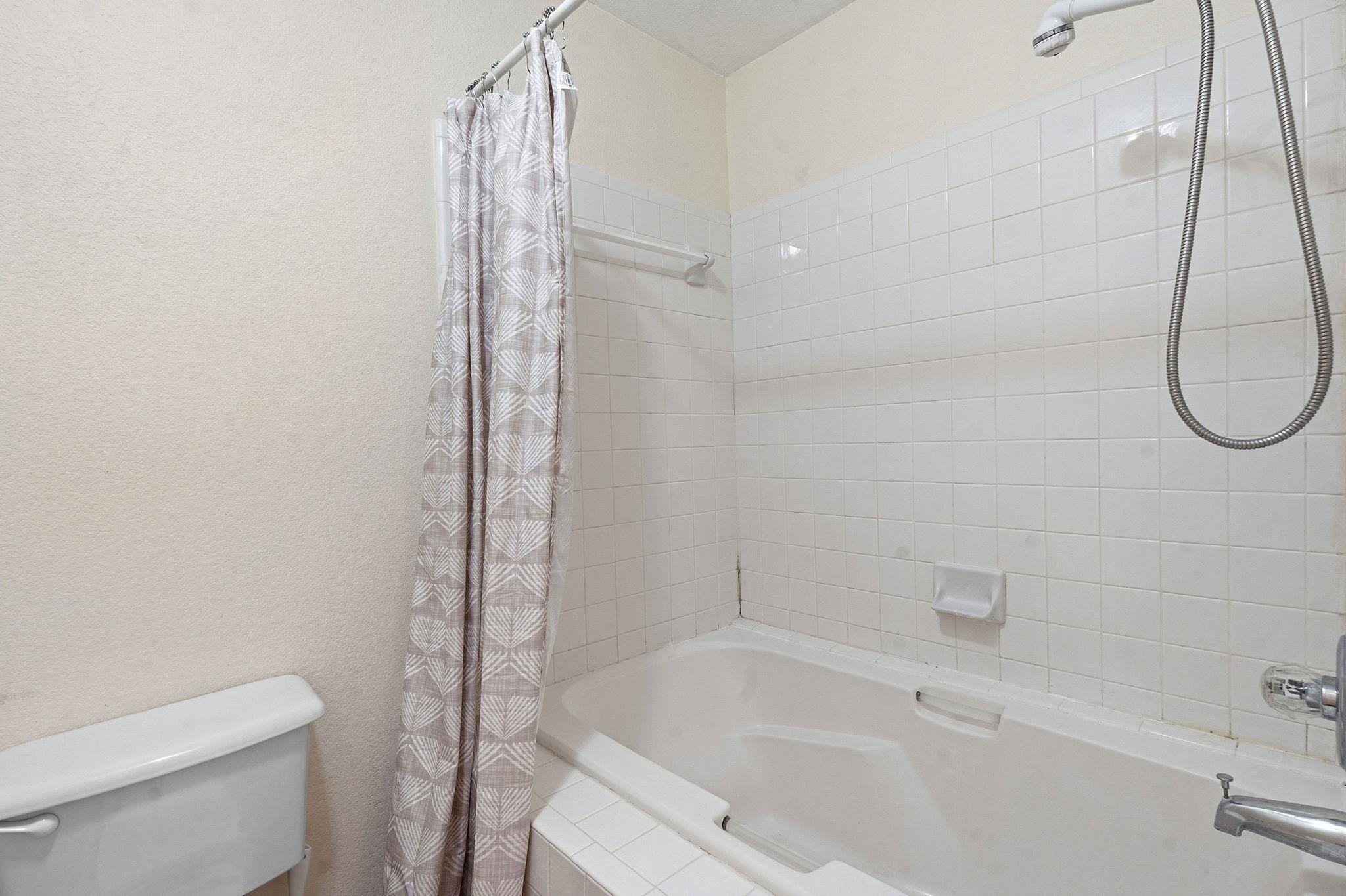 116 Blue Ridge Trl, Elgin, TX 78621