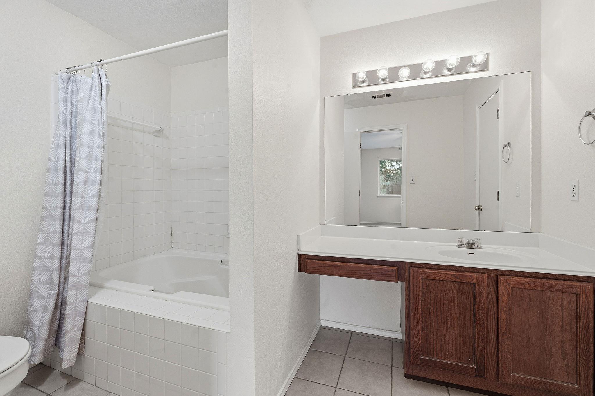 116 Blue Ridge Trl, Elgin, TX 78621