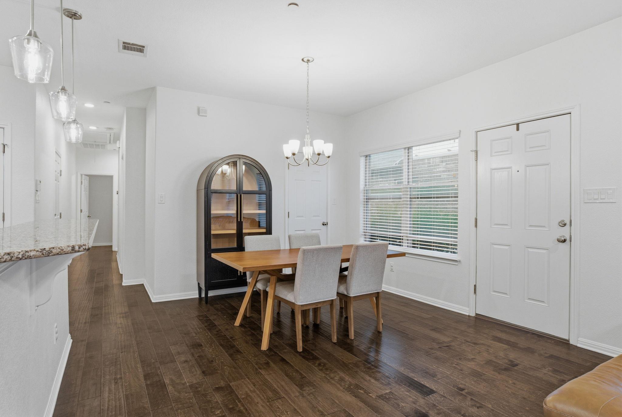 2304 S Lakeline Blvd # 404, Cedar Park, TX 78613