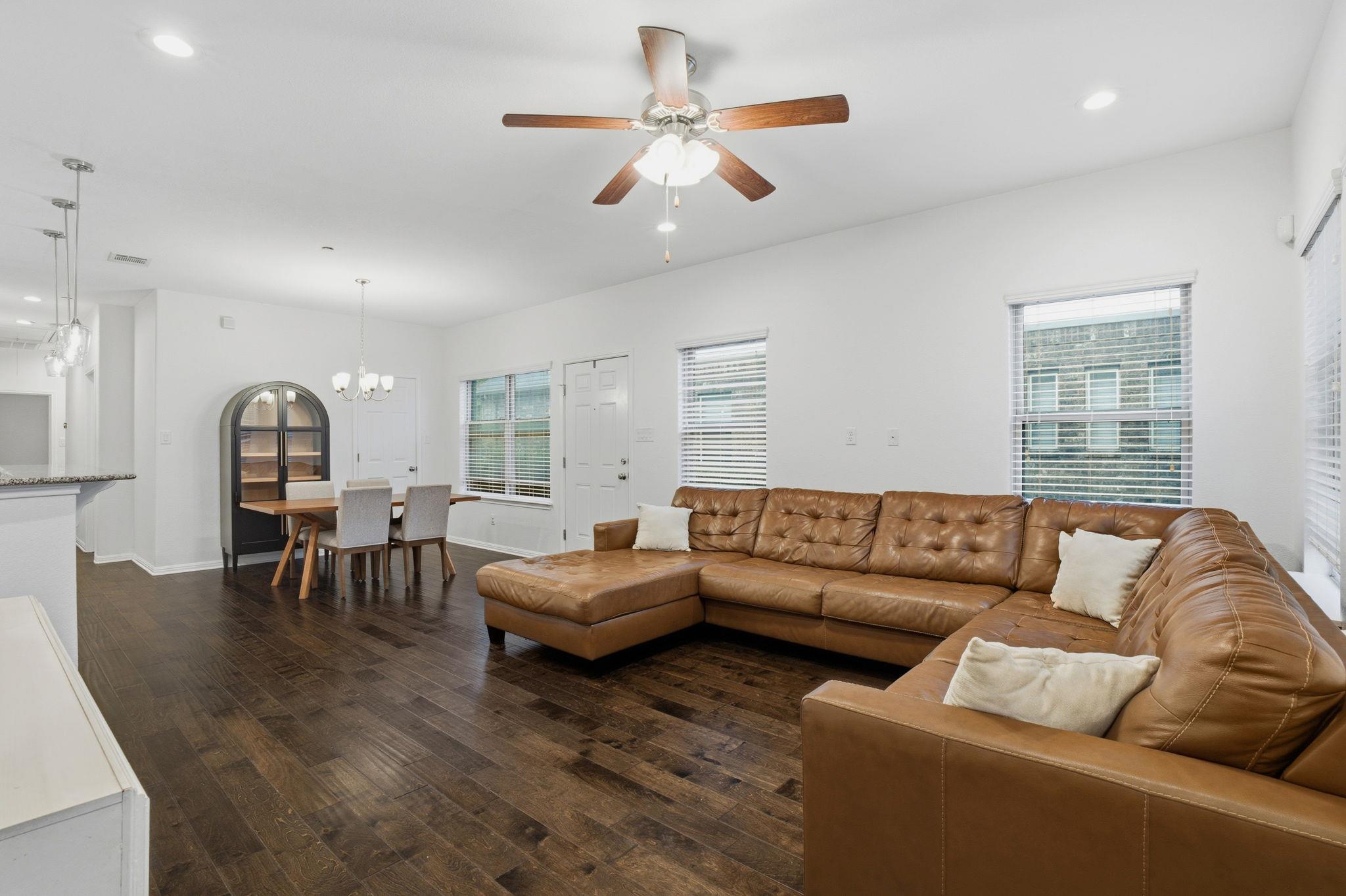 2304 S Lakeline Blvd # 404, Cedar Park, TX 78613
