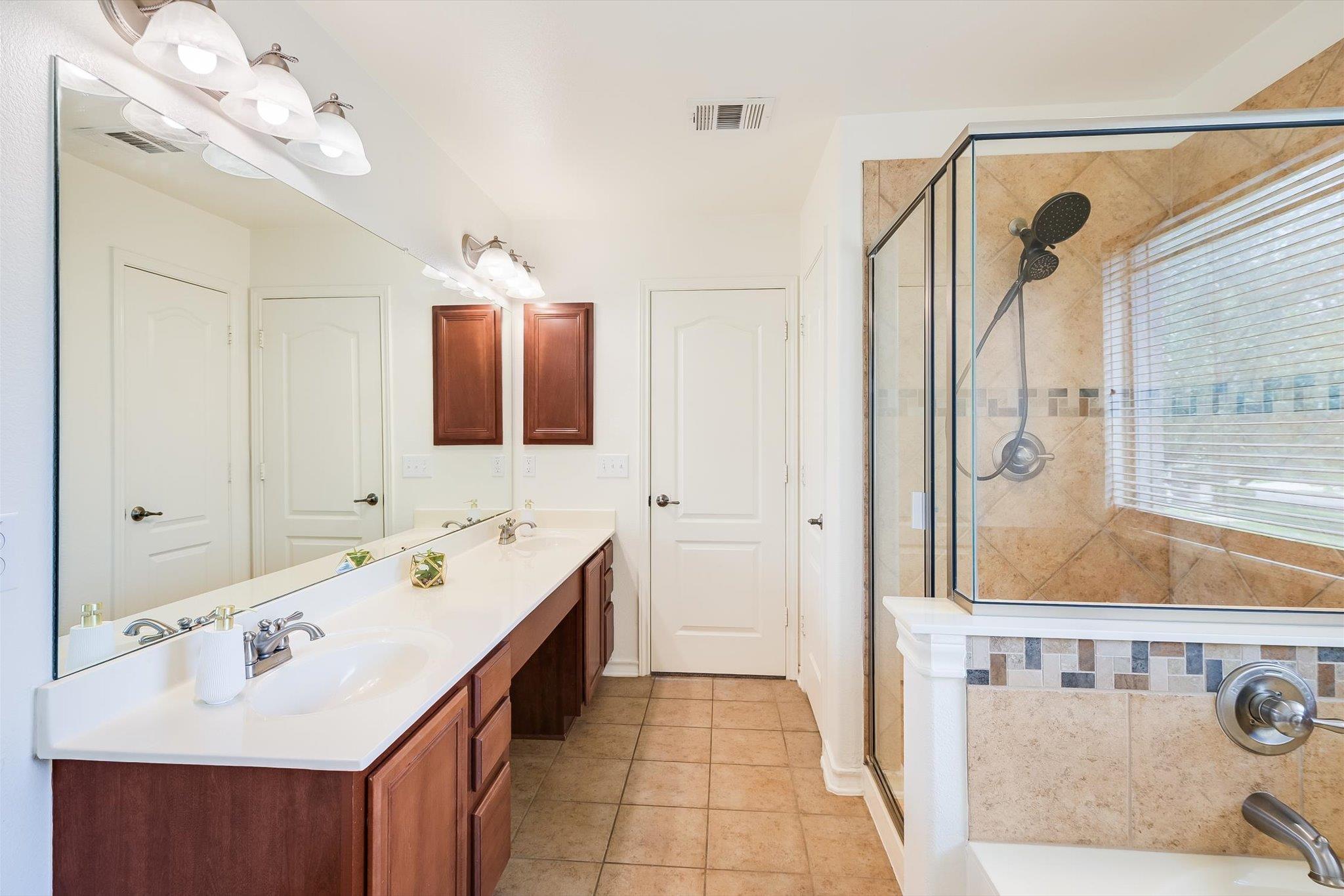 10229 English Oak Dr, Austin, TX 78748