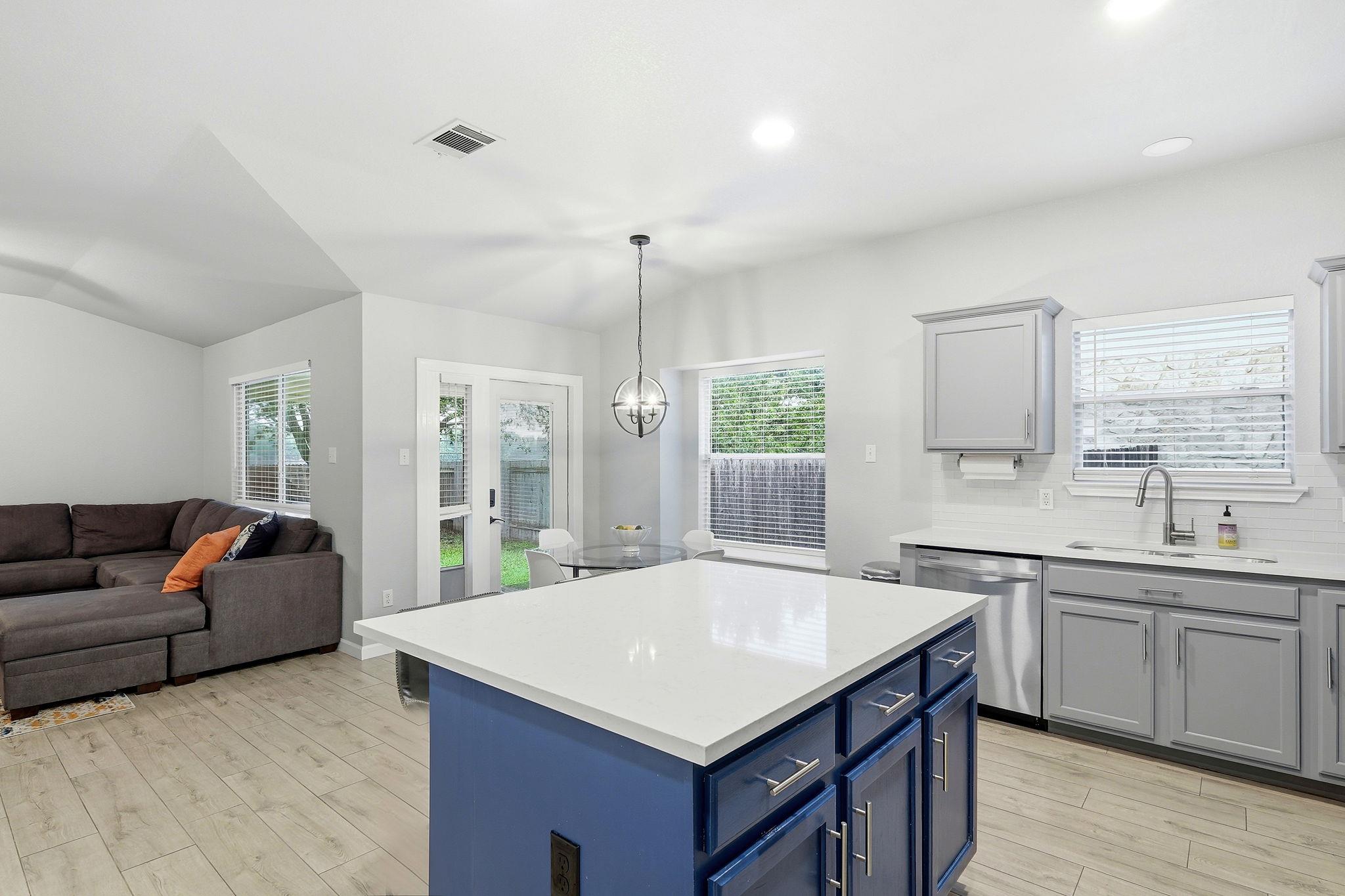 602 Stallion Dr, Cedar Park, TX 78613