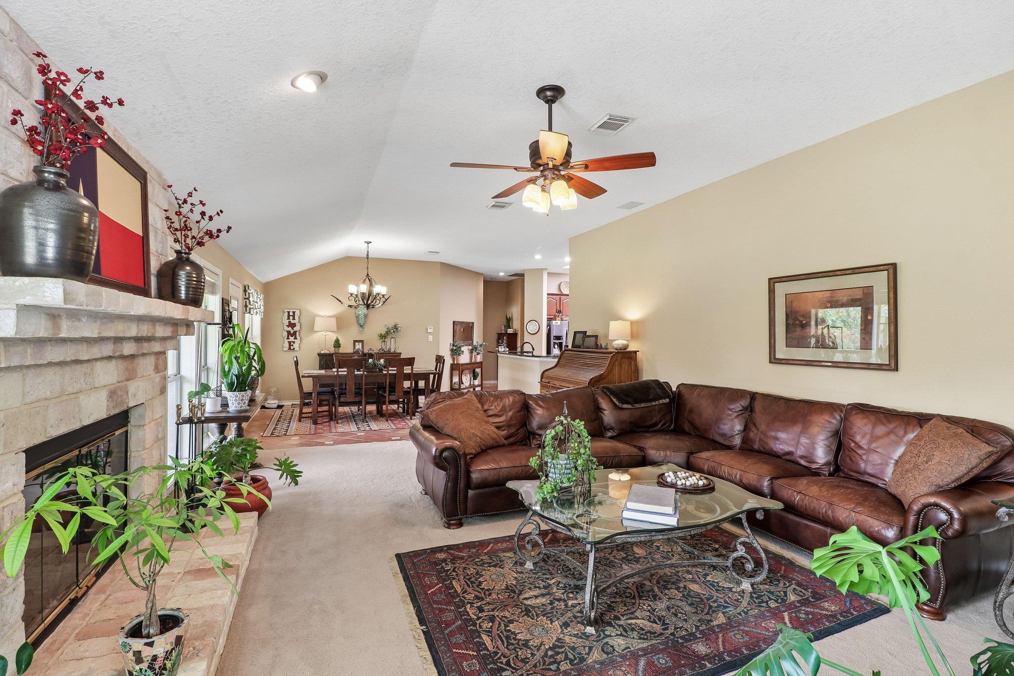 9212 Shady Meadow Dr, Boerne, TX 78006