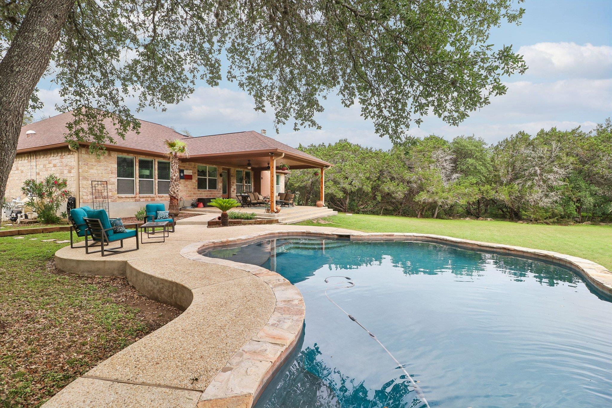 9212 Shady Meadow Dr, Boerne, TX 78006