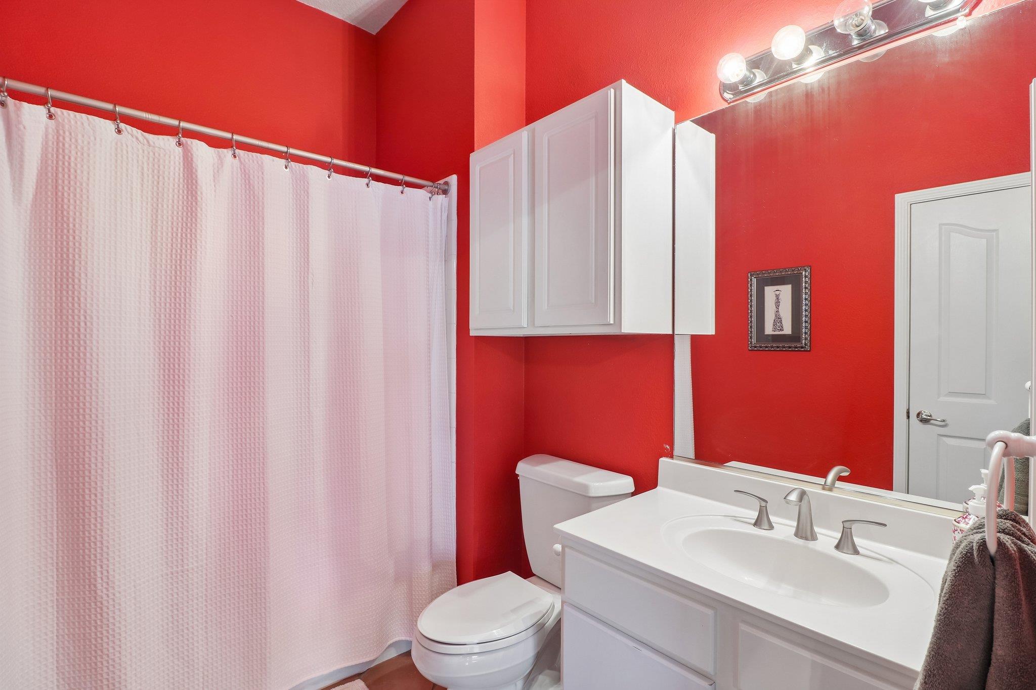 9212 Shady Meadow Dr, Boerne, TX 78006