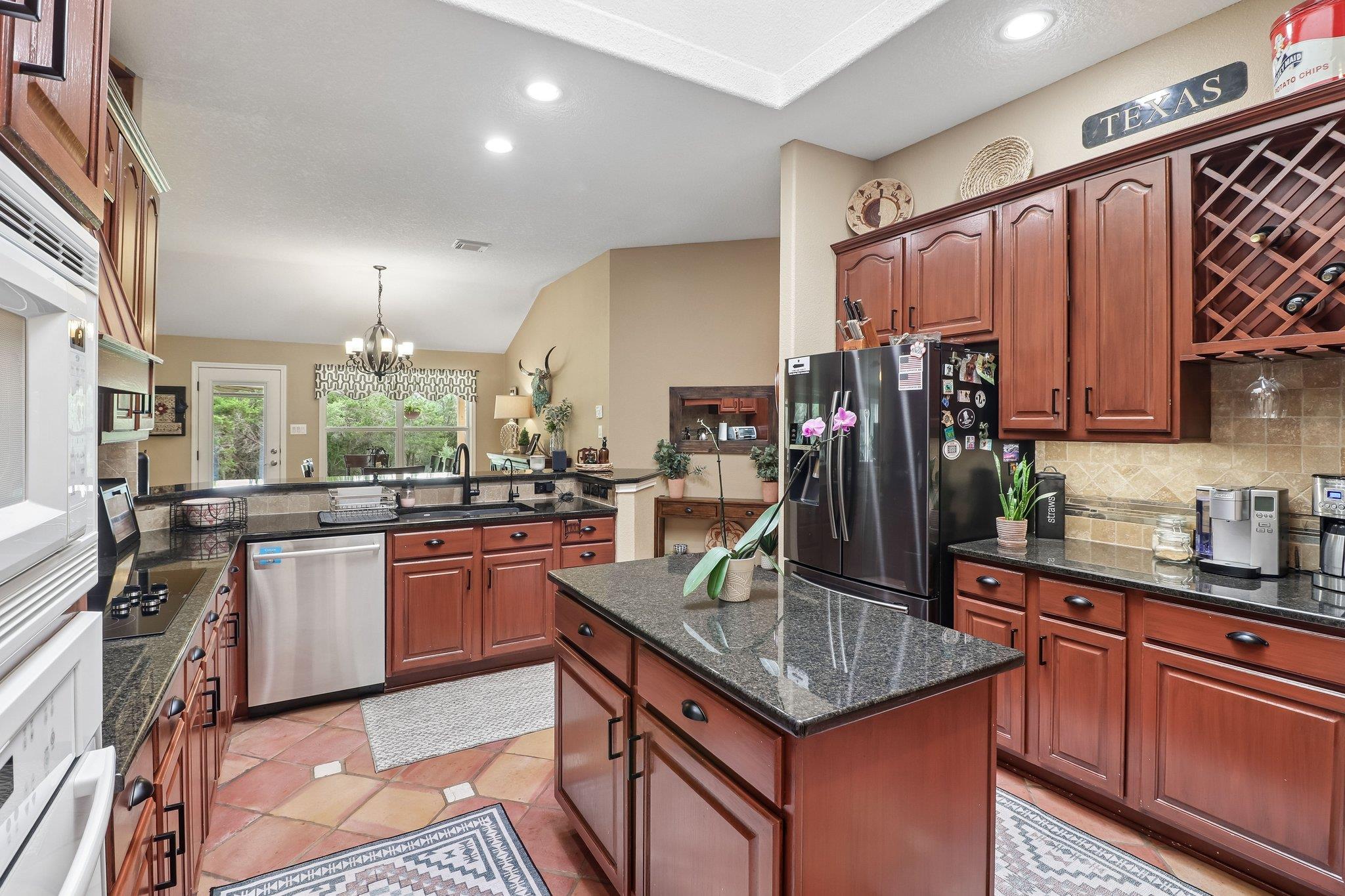 9212 Shady Meadow Dr, Boerne, TX 78006