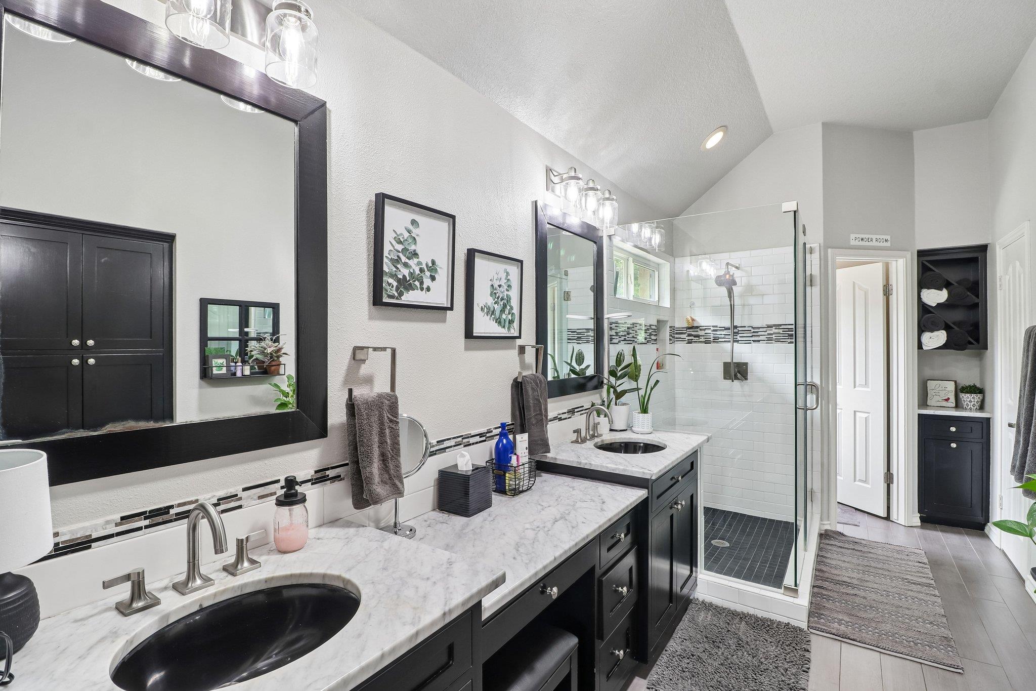 9212 Shady Meadow Dr, Boerne, TX 78006