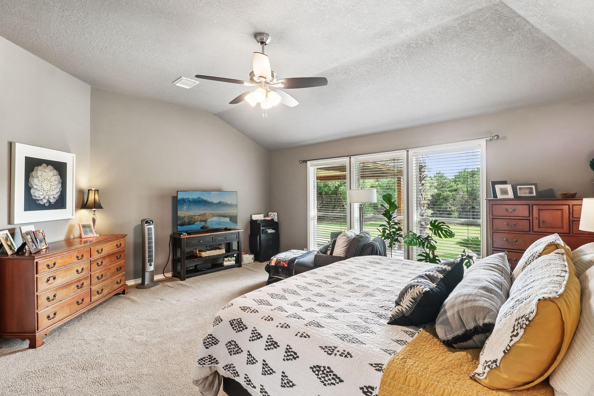 9212 Shady Meadow Dr, Boerne, TX 78006