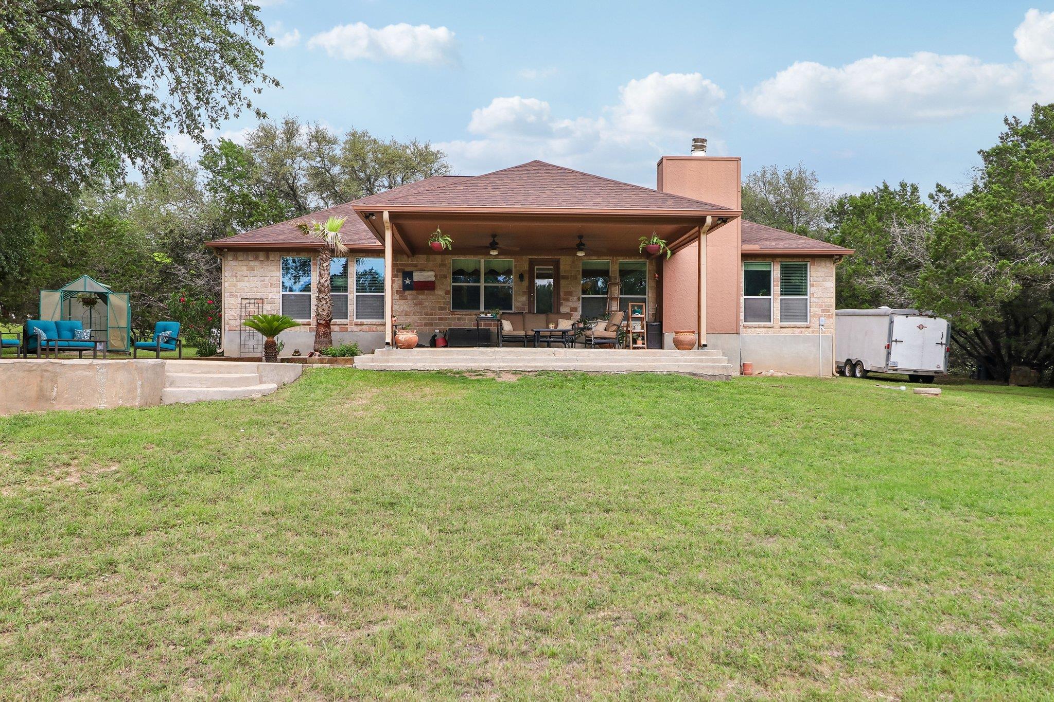 9212 Shady Meadow Dr, Boerne, TX 78006