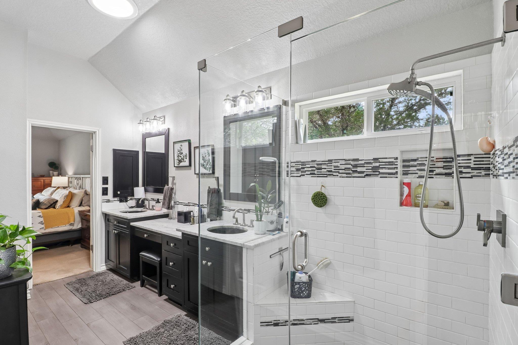 9212 Shady Meadow Dr, Boerne, TX 78006