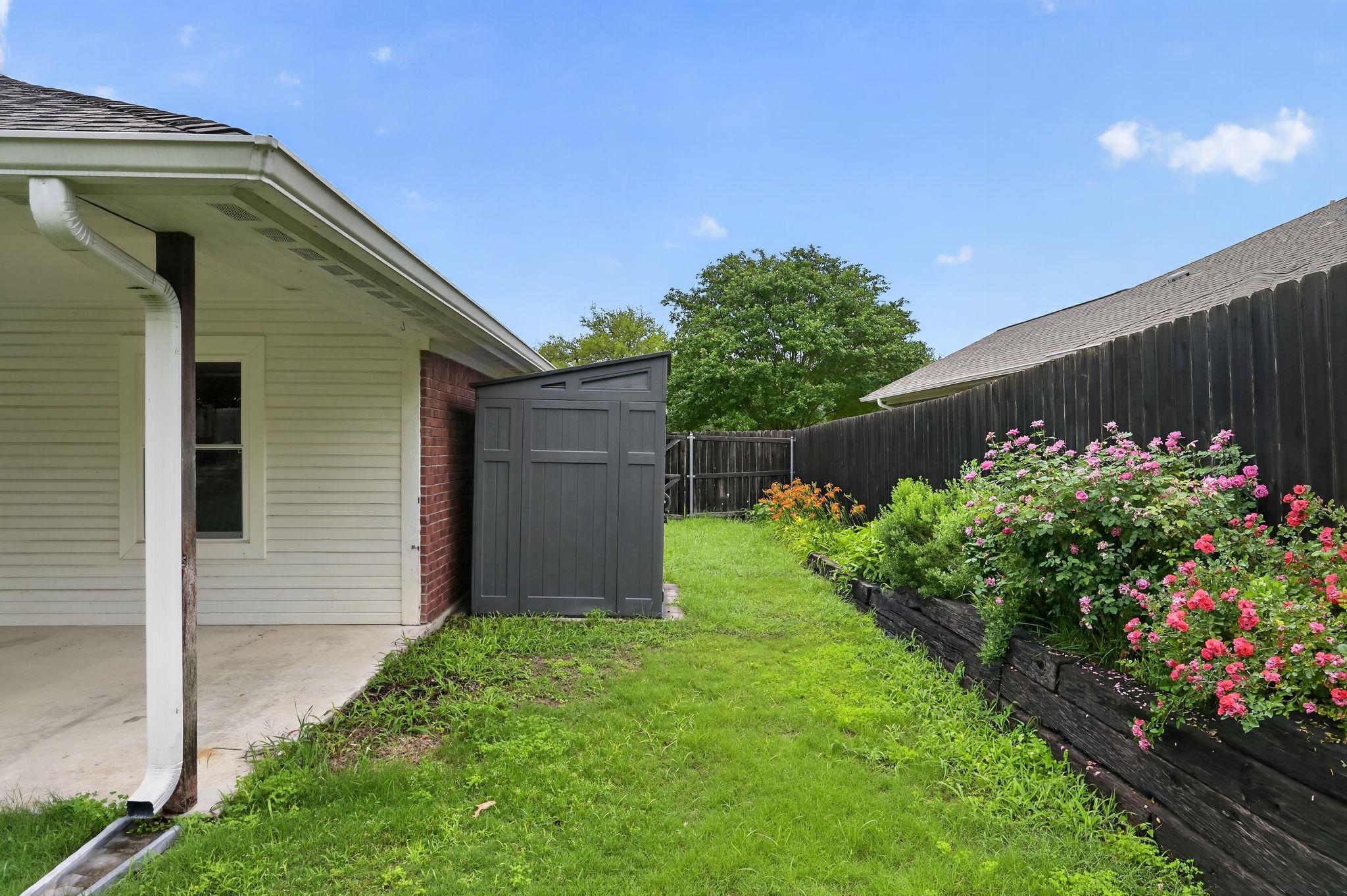 1507 E Johnson St, Burnet, TX 78611