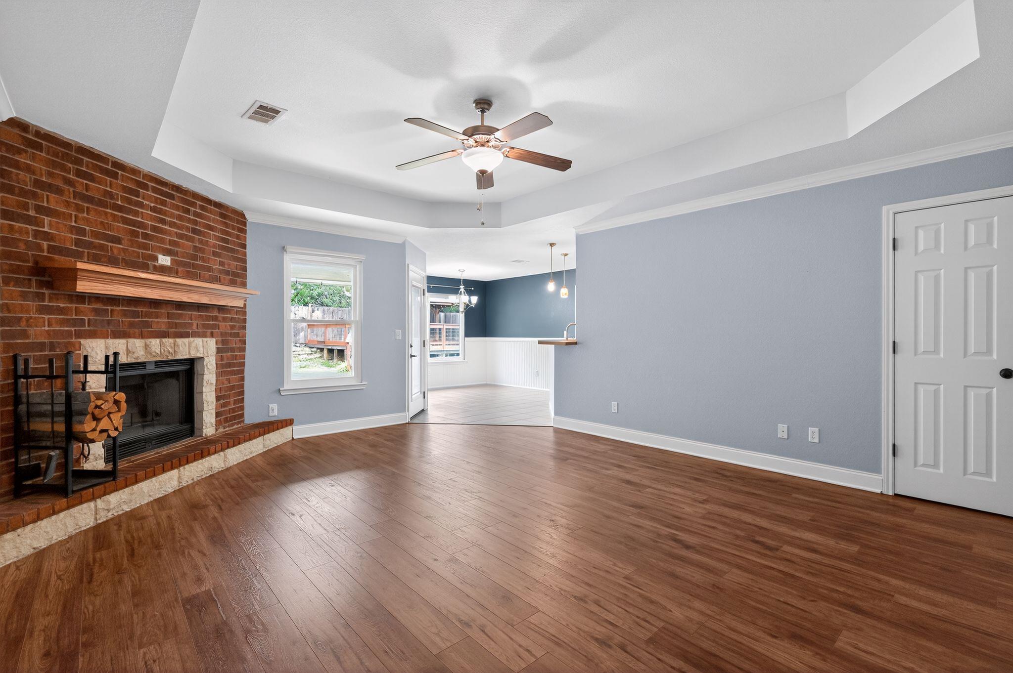 1507 E Johnson St, Burnet, TX 78611