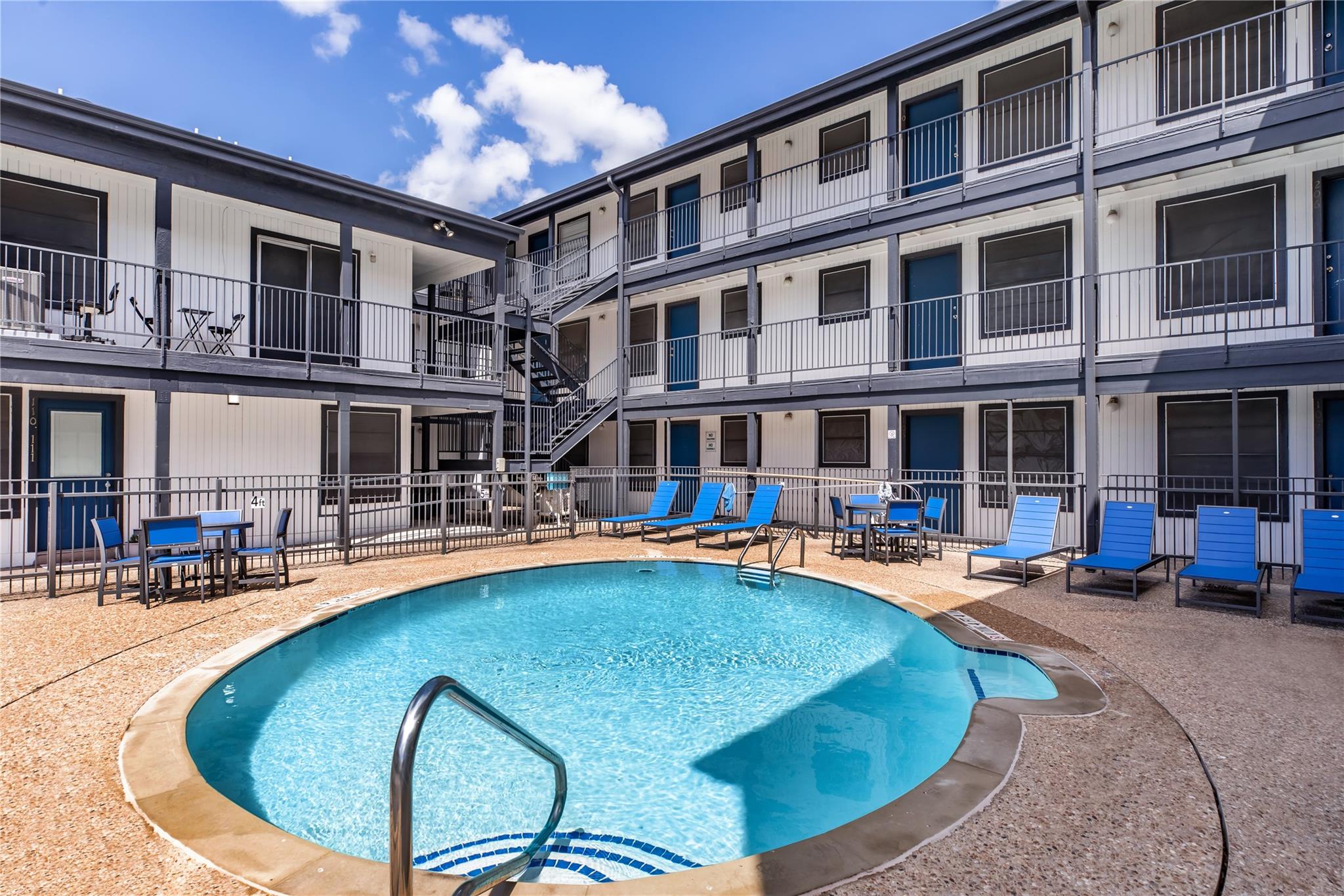 6010 N Lamar Blvd # 205, Austin, TX 78752