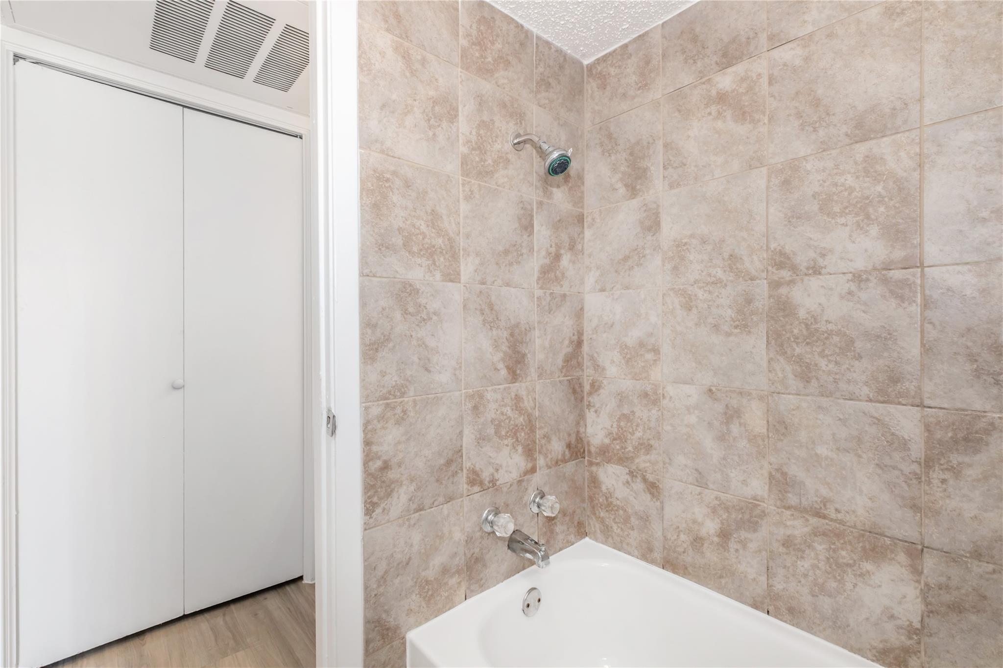 6010 N Lamar Blvd # 205, Austin, TX 78752