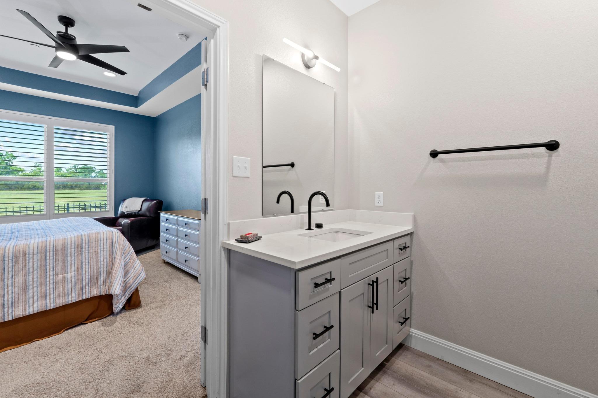 1900 Little Elm Trl # 153, Cedar Park, TX 78613