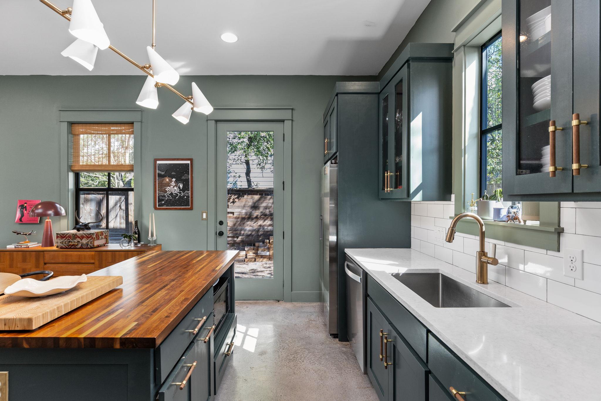 903 Mansell Ave # B, Austin, TX 78702