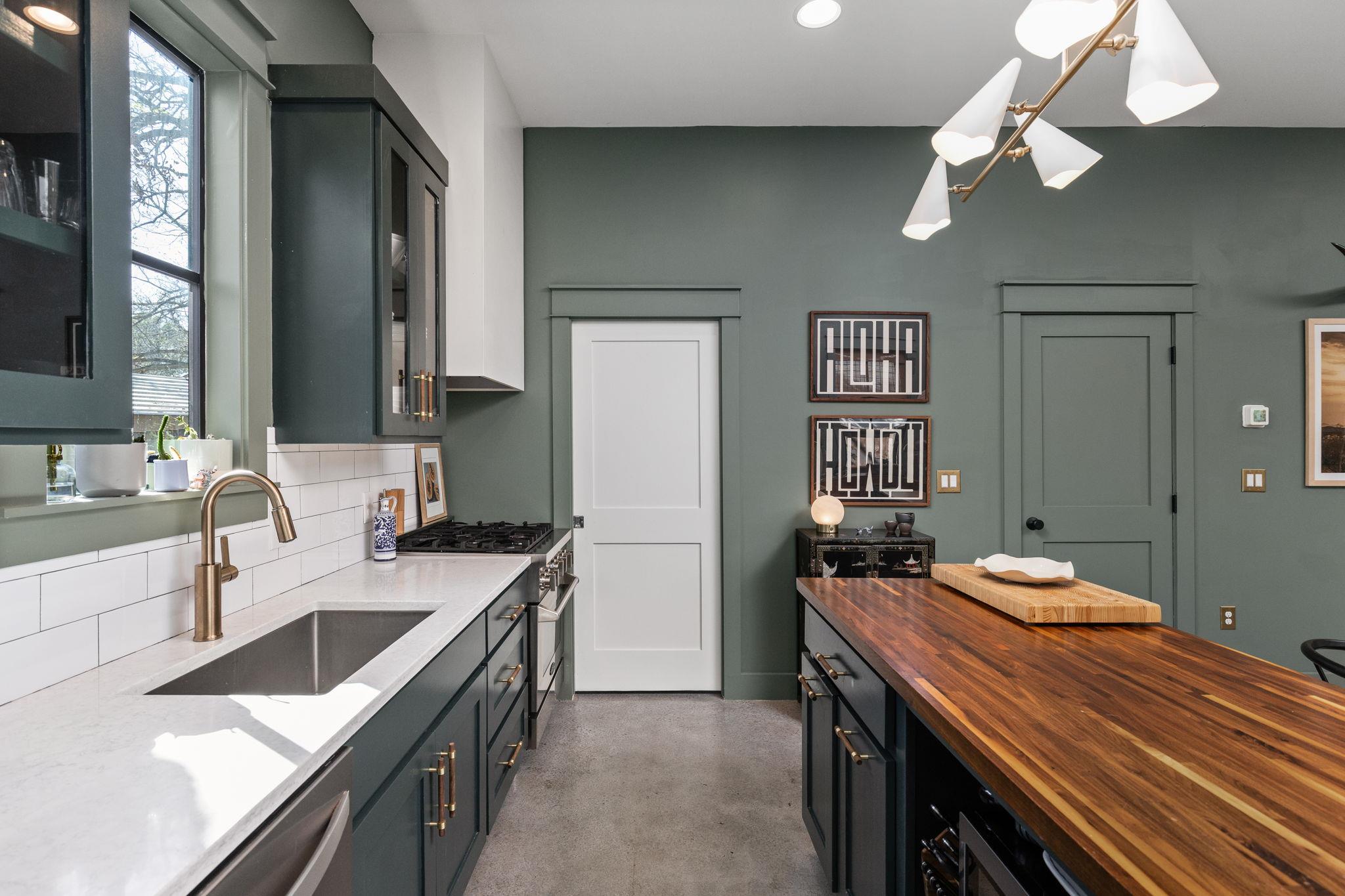 903 Mansell Ave # B, Austin, TX 78702