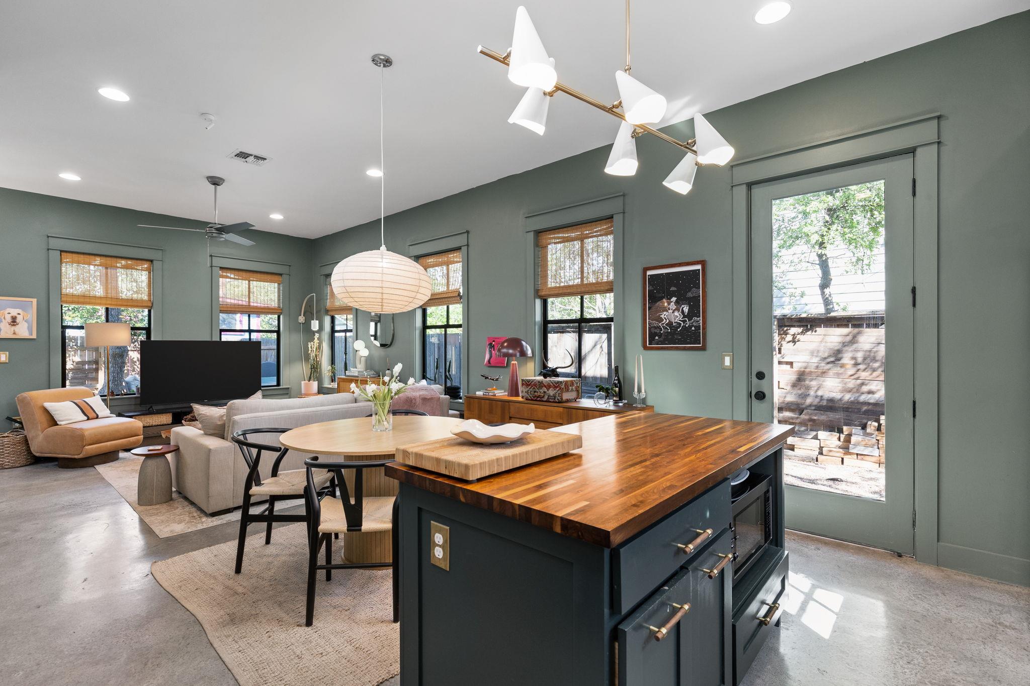 903 Mansell Ave # B, Austin, TX 78702