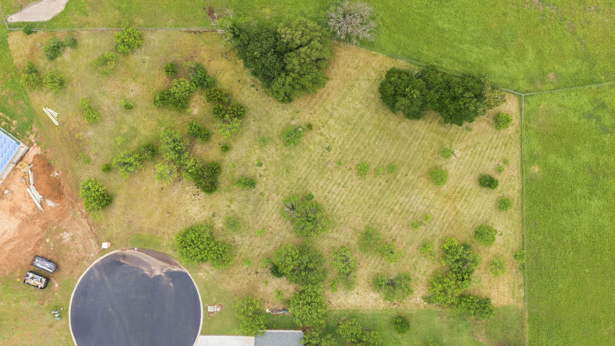 104 Round Up Cir, Burnet, TX 78611