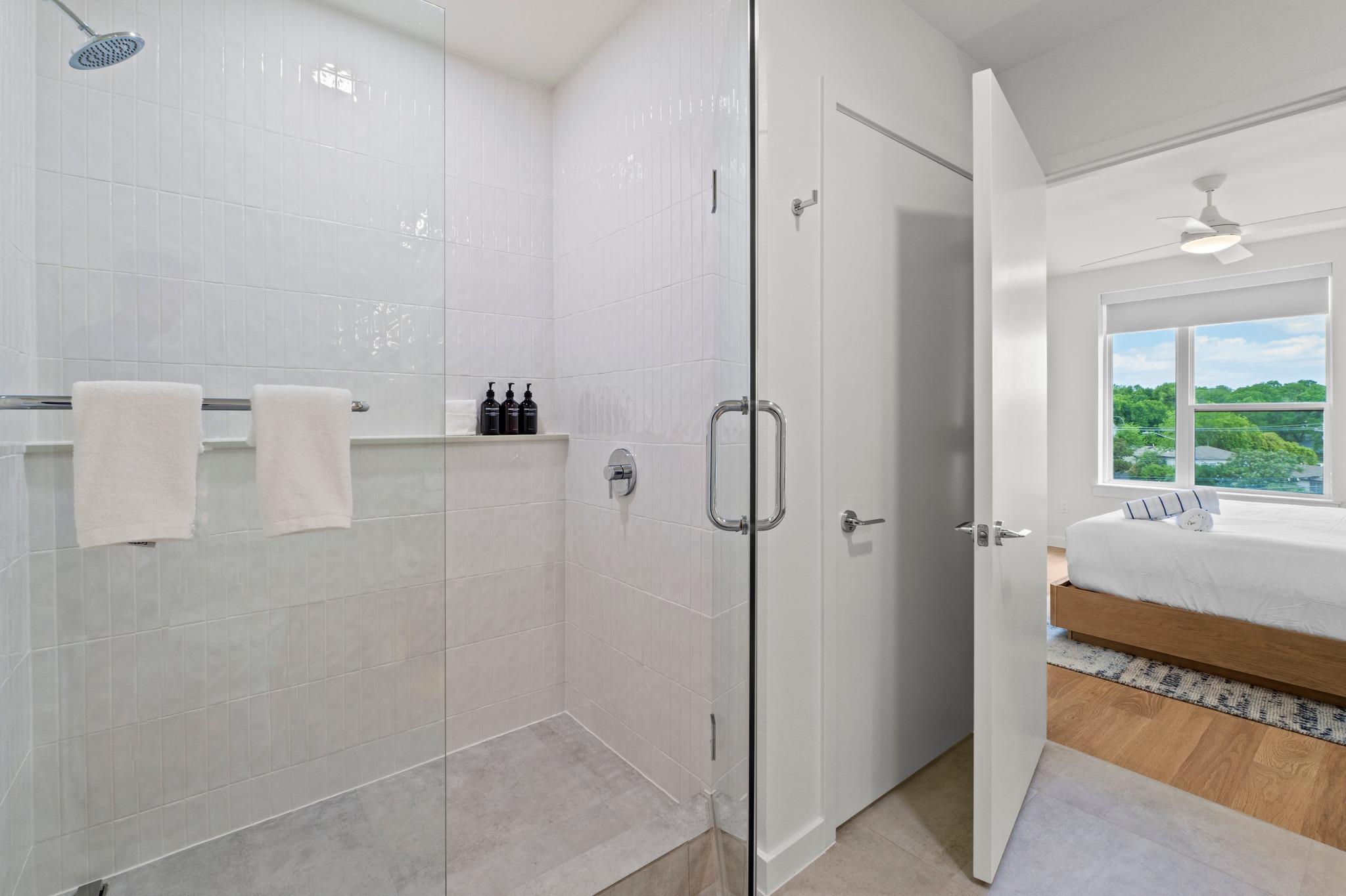 2323 S Lamar Blvd # 202, Austin, TX 78704