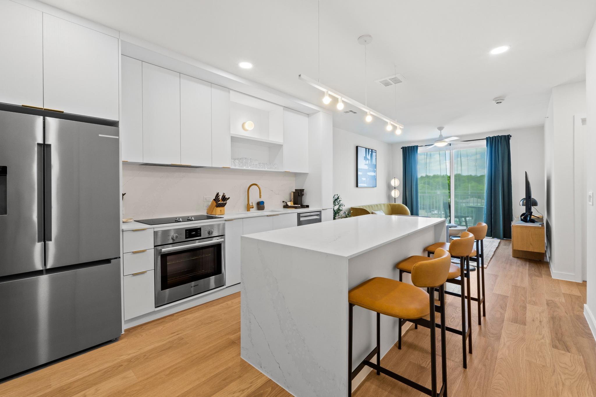 2323 S Lamar Blvd # 202, Austin, TX 78704