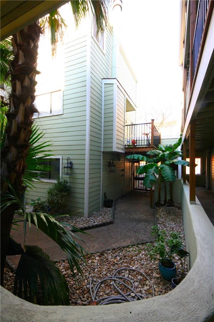 1600 West Ave # 18, Austin, TX 78701