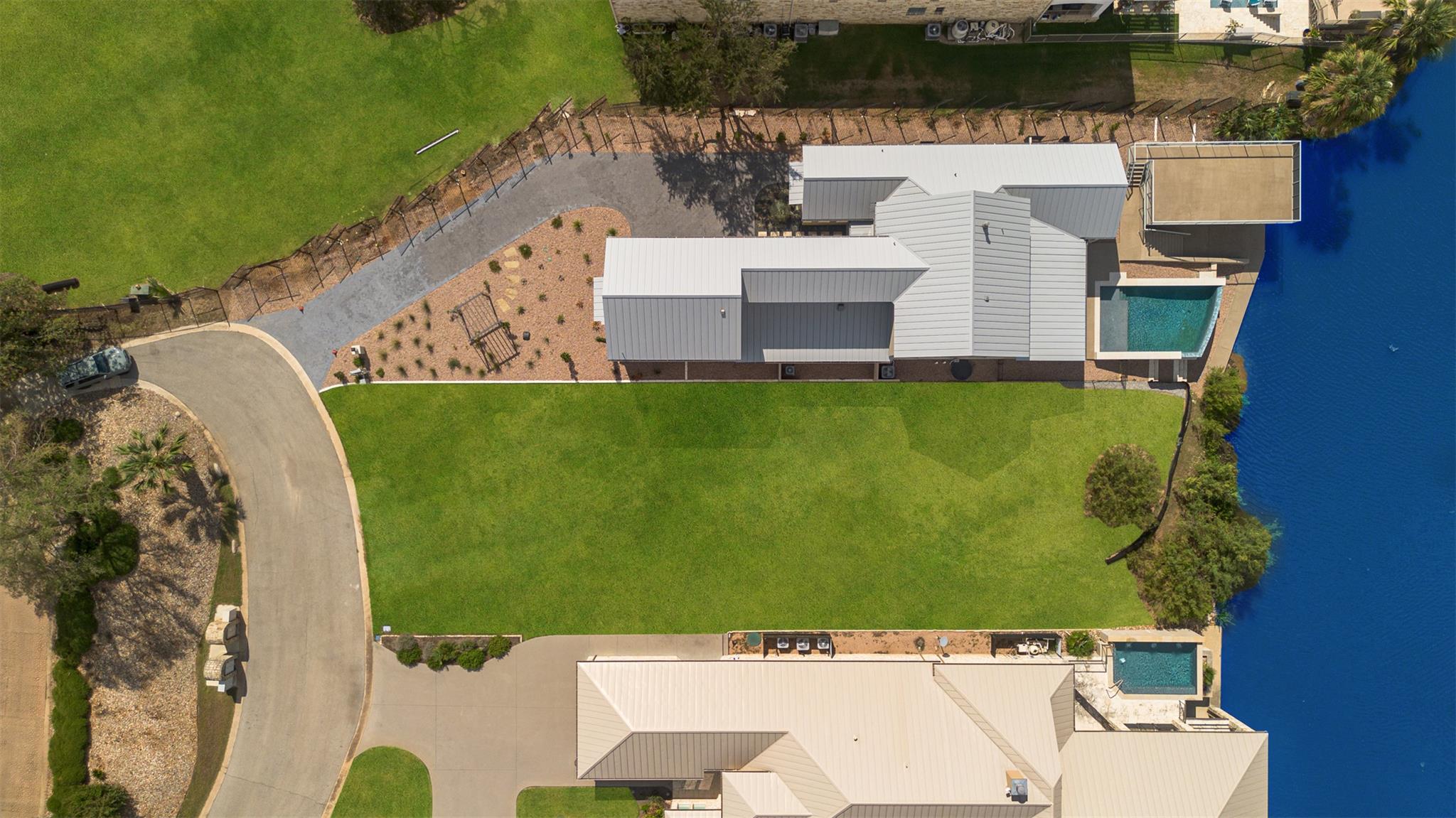 100 Wennmohs Pl, Horseshoe Bay, TX 78657