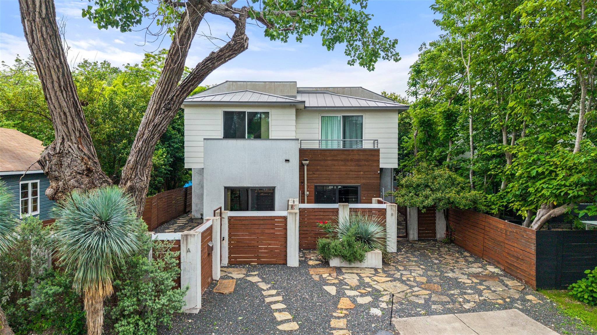 613 W Annie St # A, Austin, TX 78704