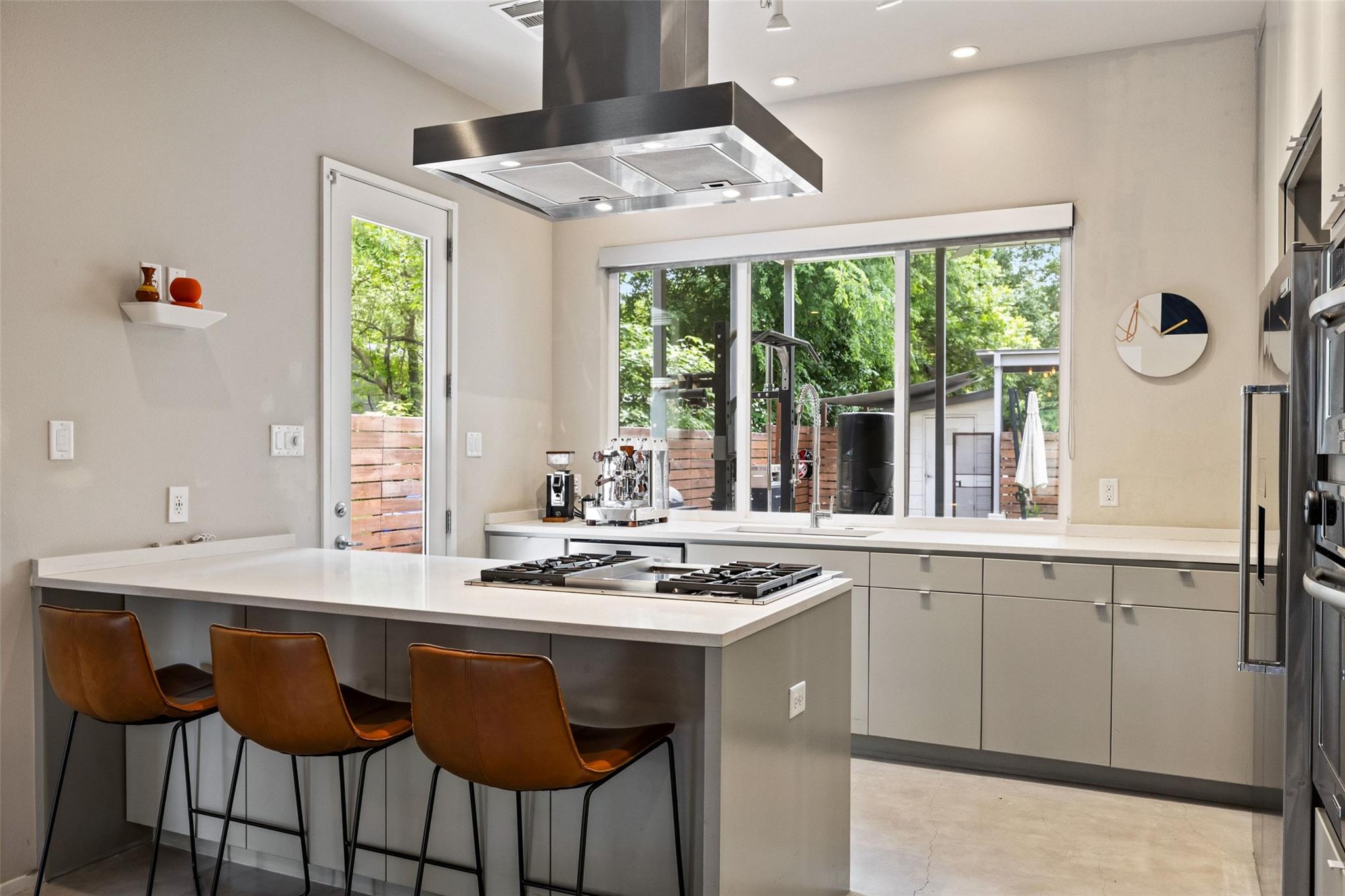 613 W Annie St # A, Austin, TX 78704