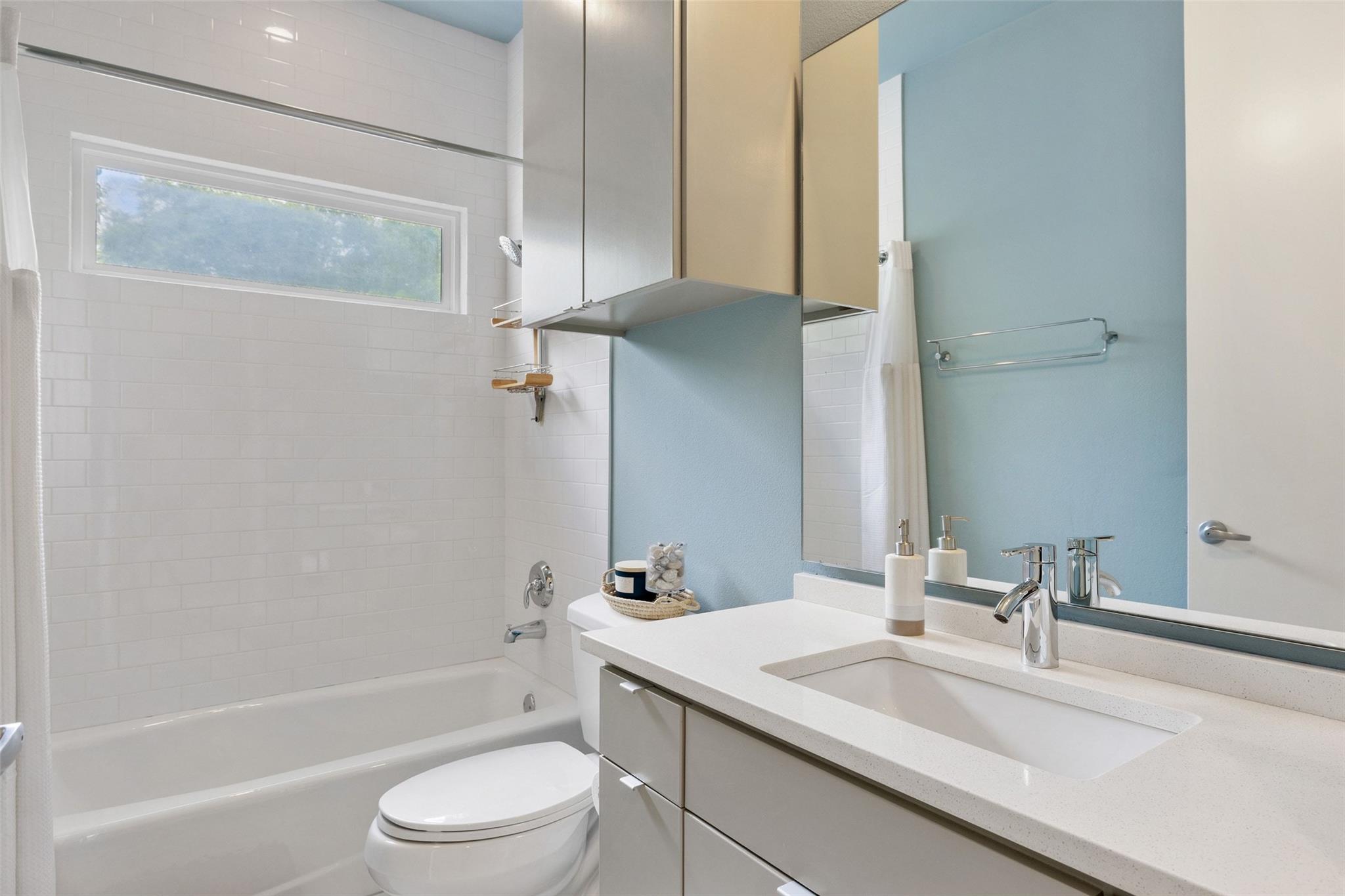 613 W Annie St # A, Austin, TX 78704