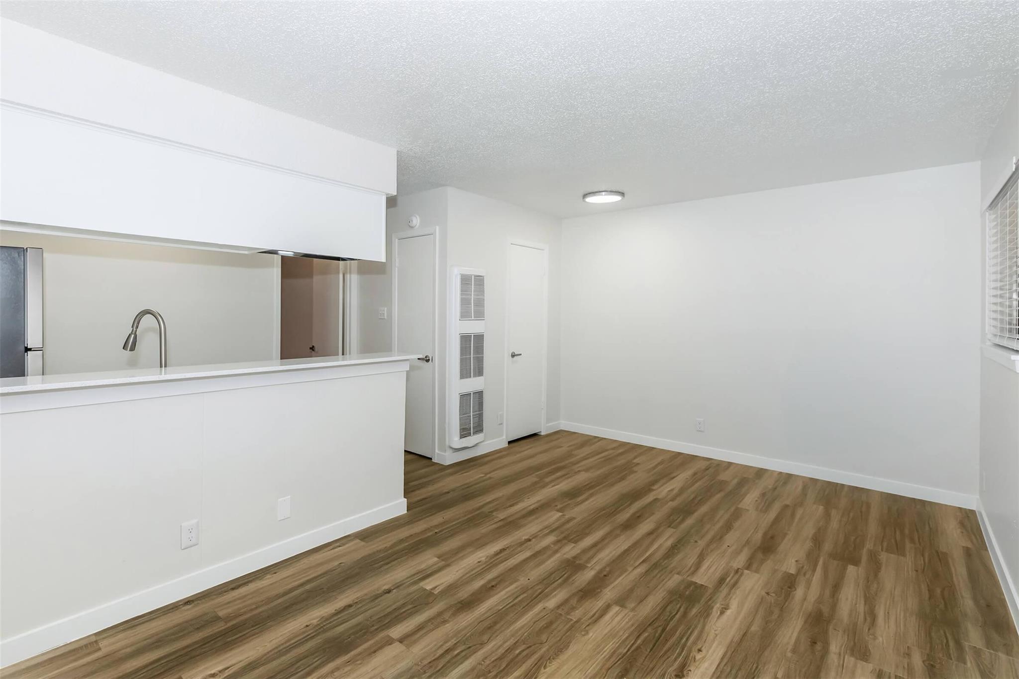 609 E 45th St # 104, Austin, TX 78751
