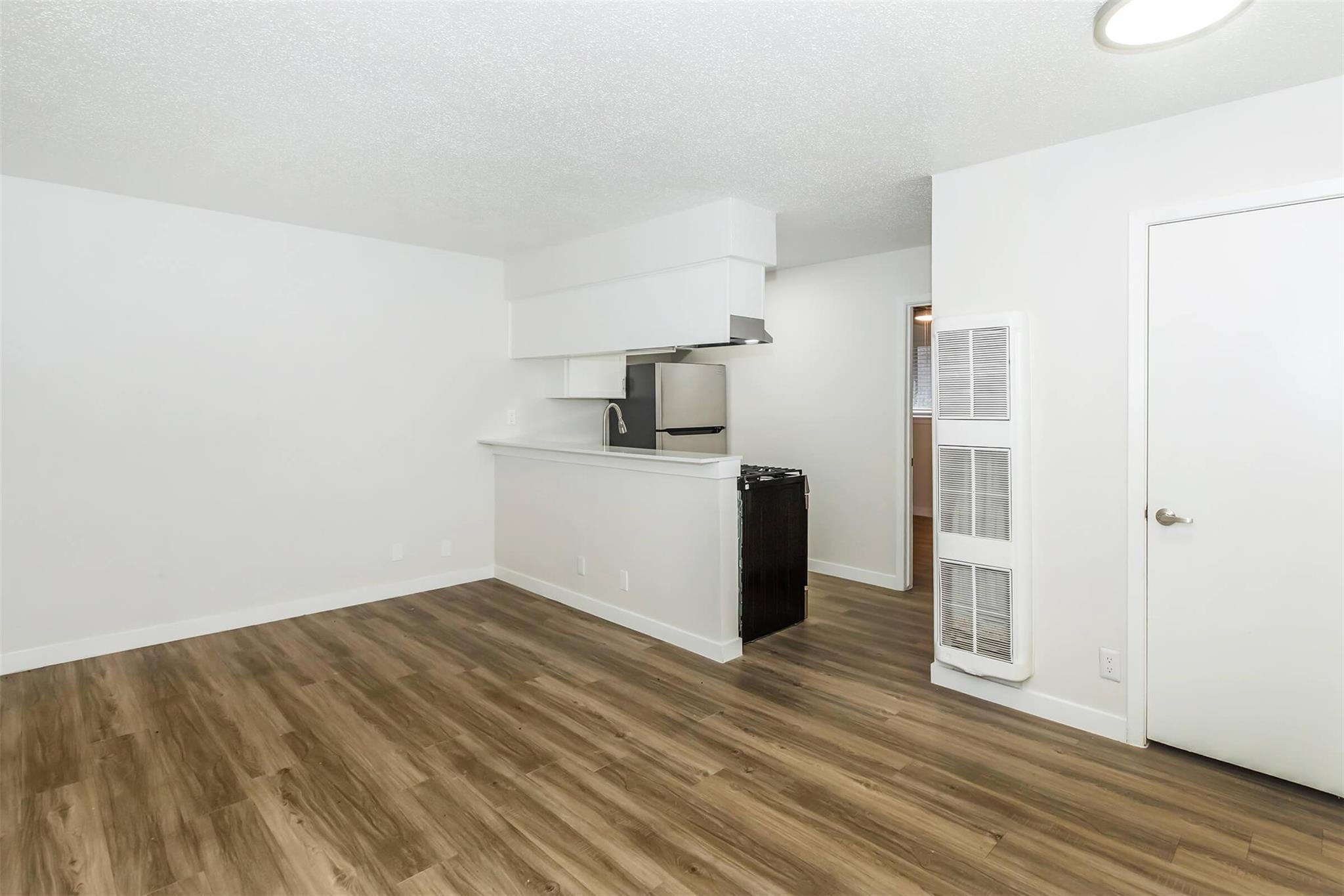609 E 45th St # 104, Austin, TX 78751