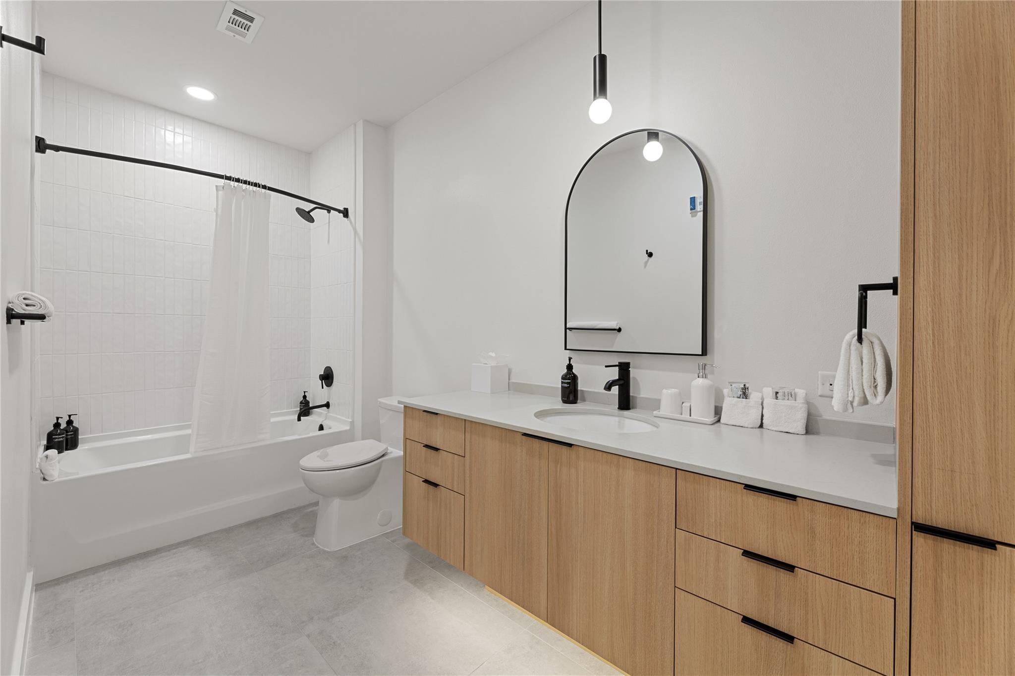 2323 S Lamar Blvd # 230, Austin, TX 78704