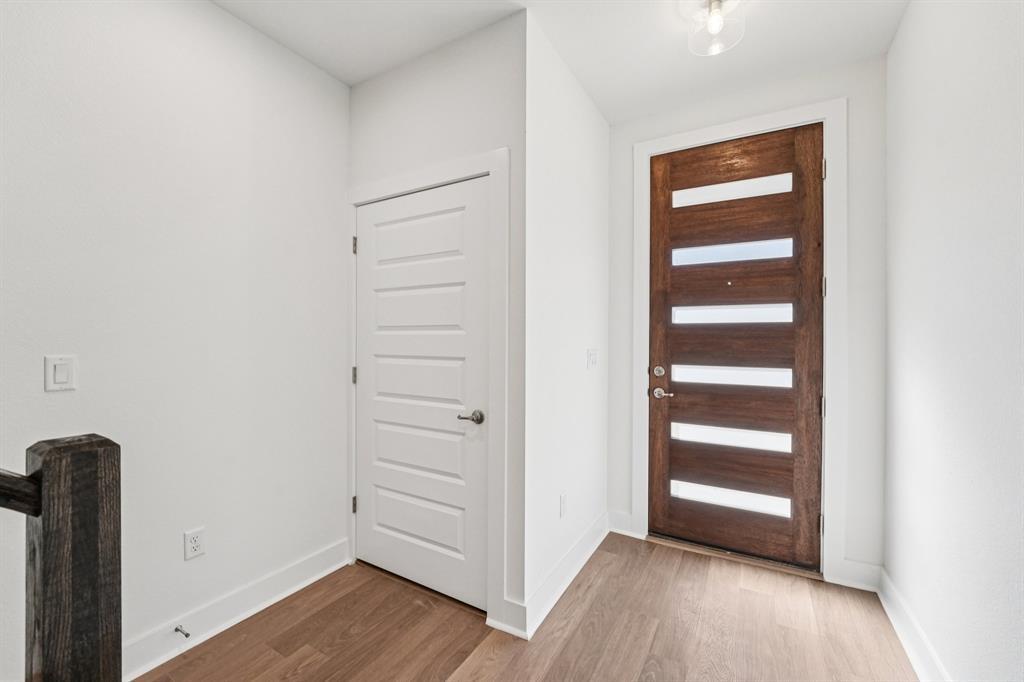 200 W 56th St # 8104, Austin, TX 78751