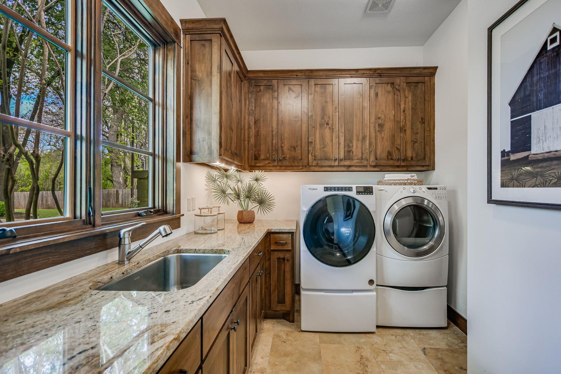 1707 River Hills Rd # B & C, Austin, TX 78733